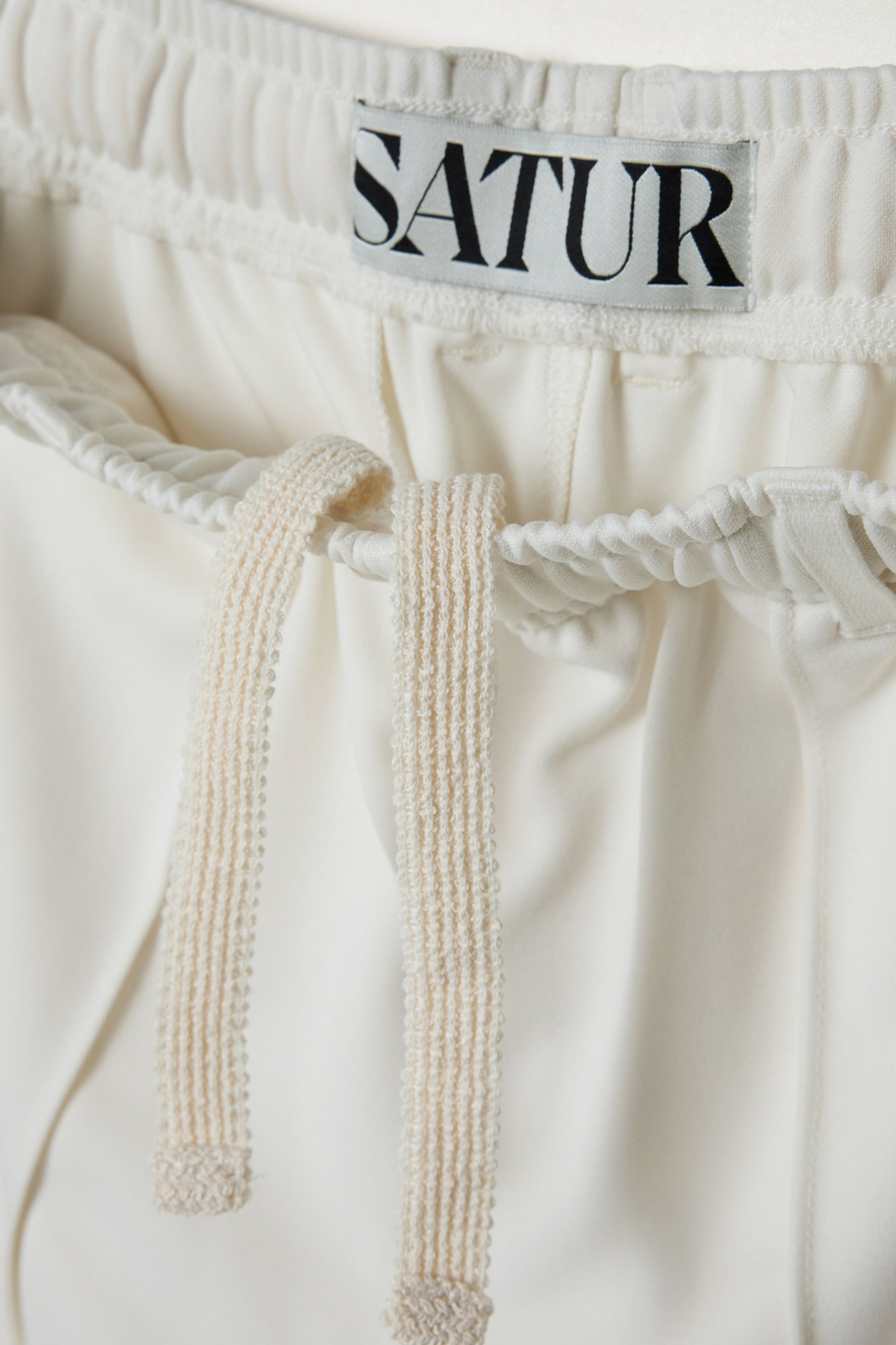 (W) Essential Lawton Pants Cream