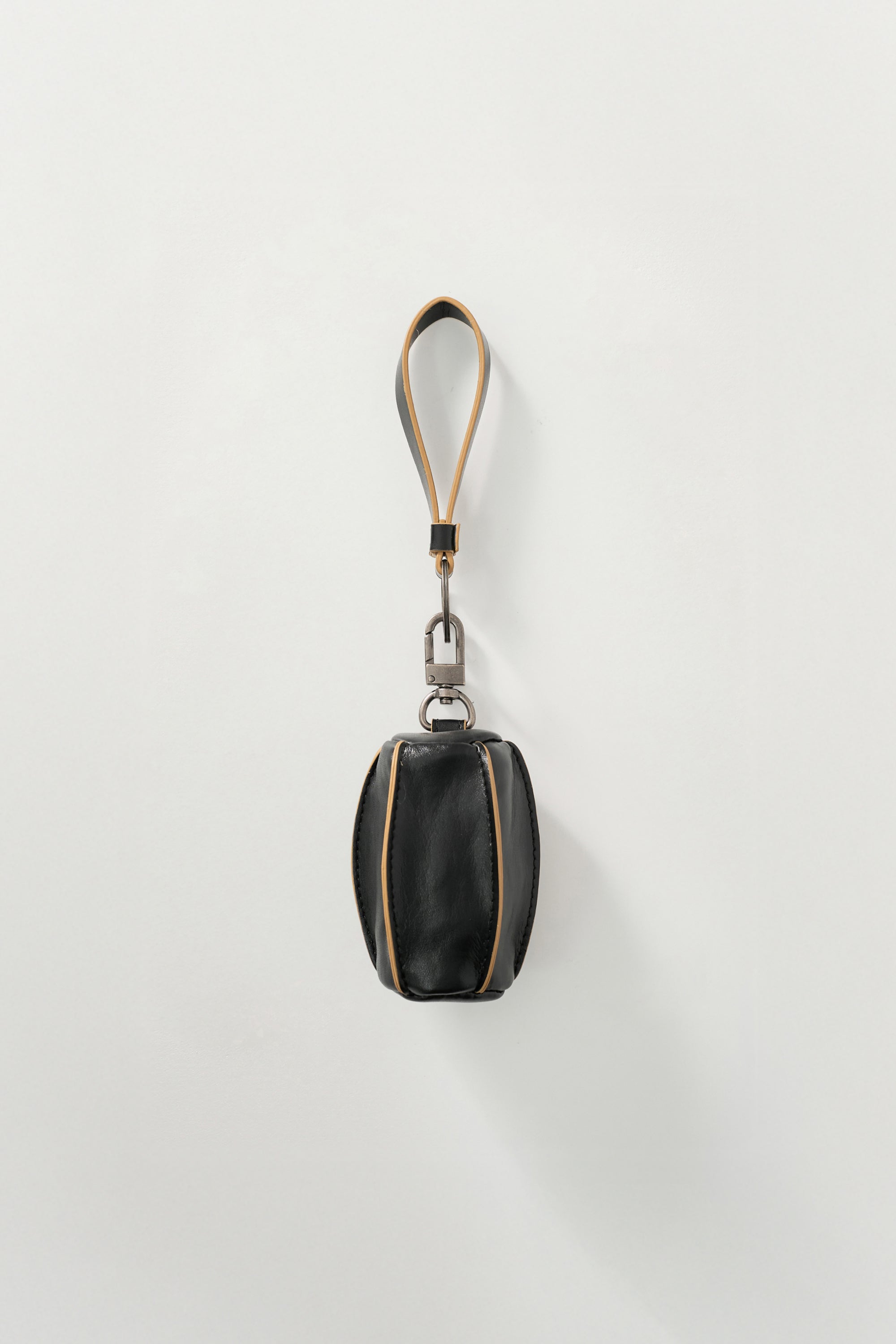 (U) Barrel Mini Pouch Keyring Black