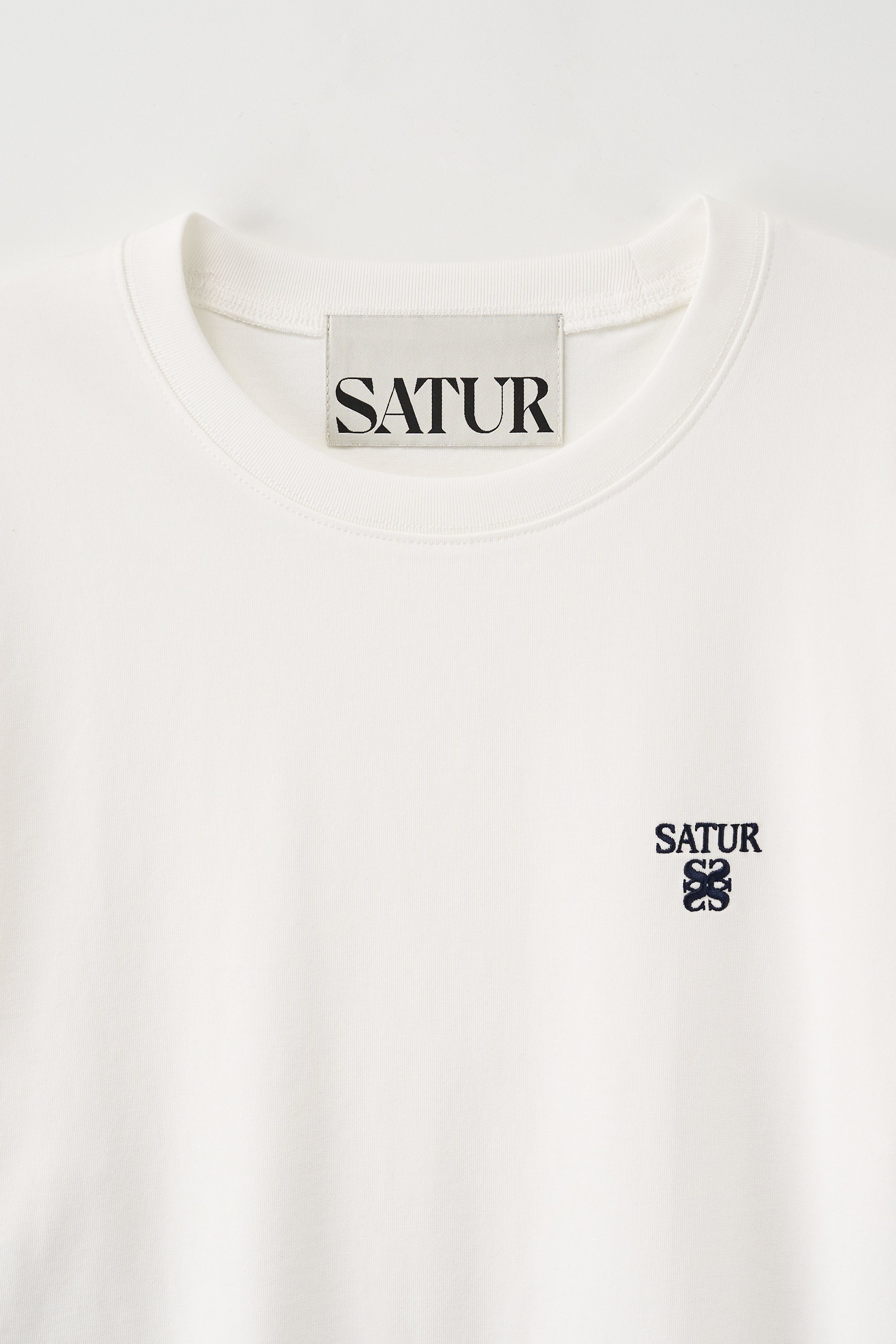 (U) Loren Classic Logo Tshirt White