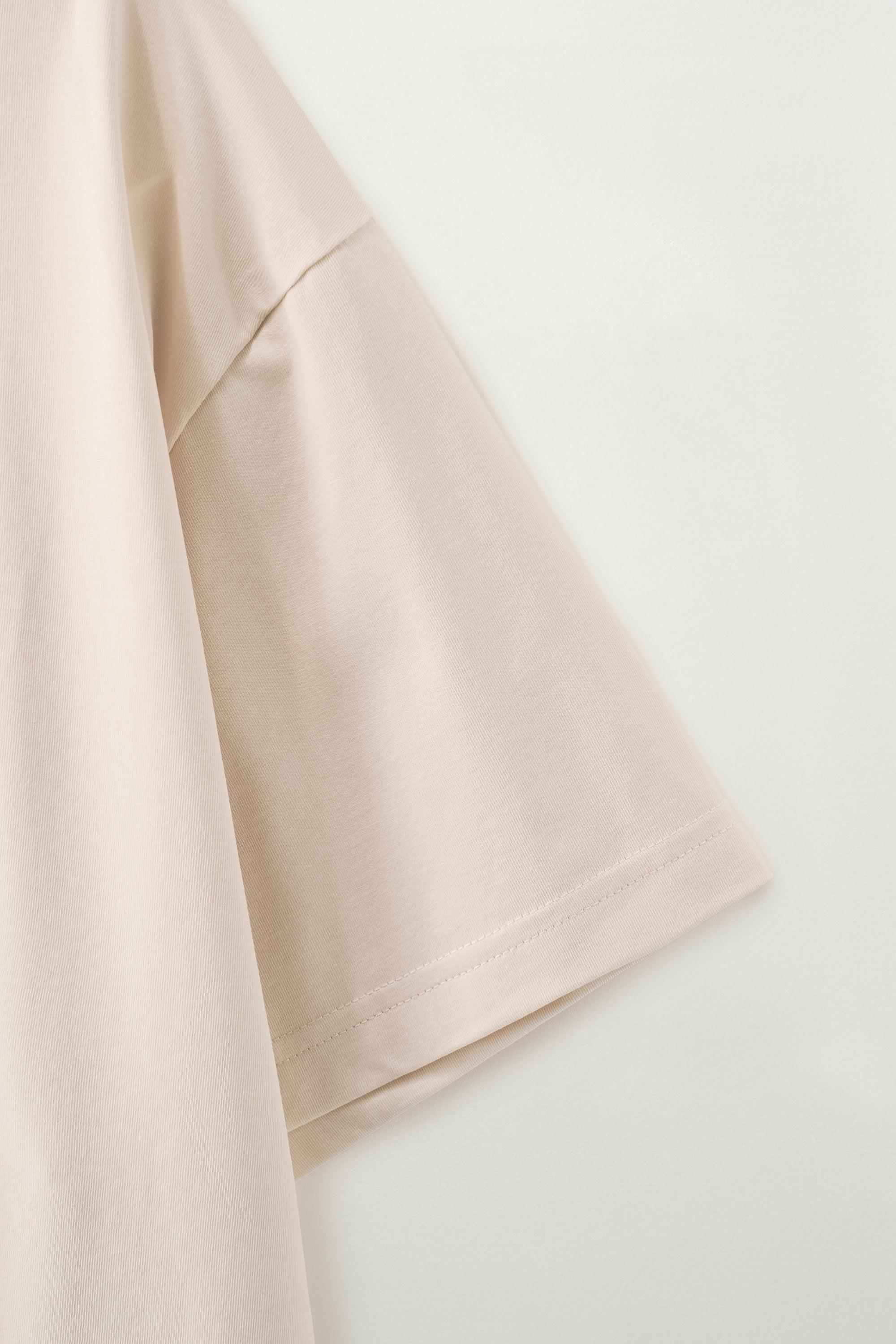 (U) Rewind Loose Fit Tee Cream