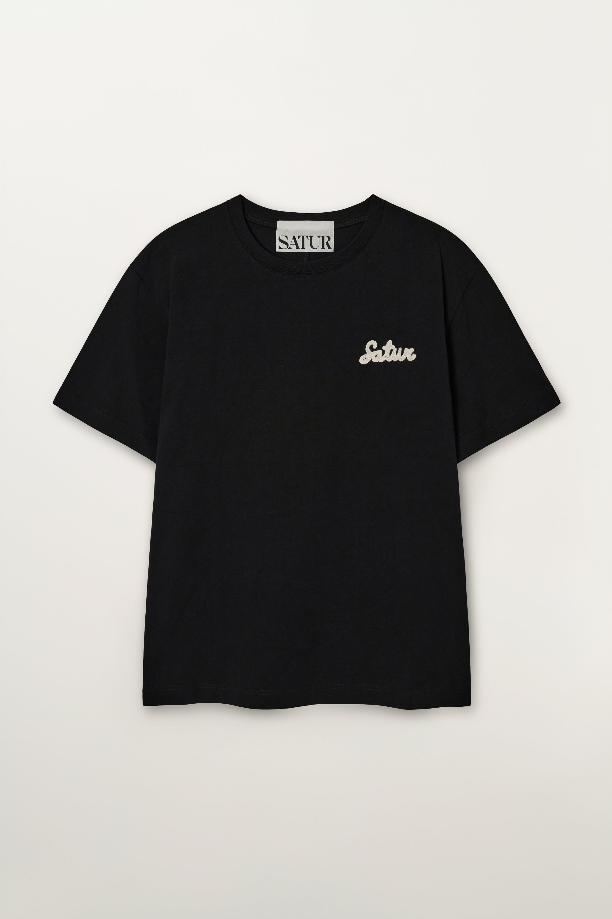 (U) Satur Font Small Logo Tee Black