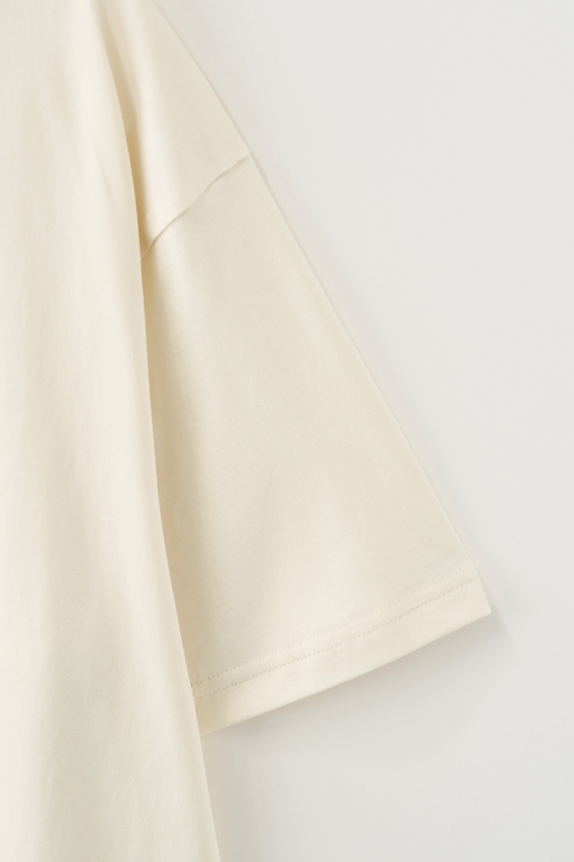 (U) New Sun Retro Half Tshirt Cream