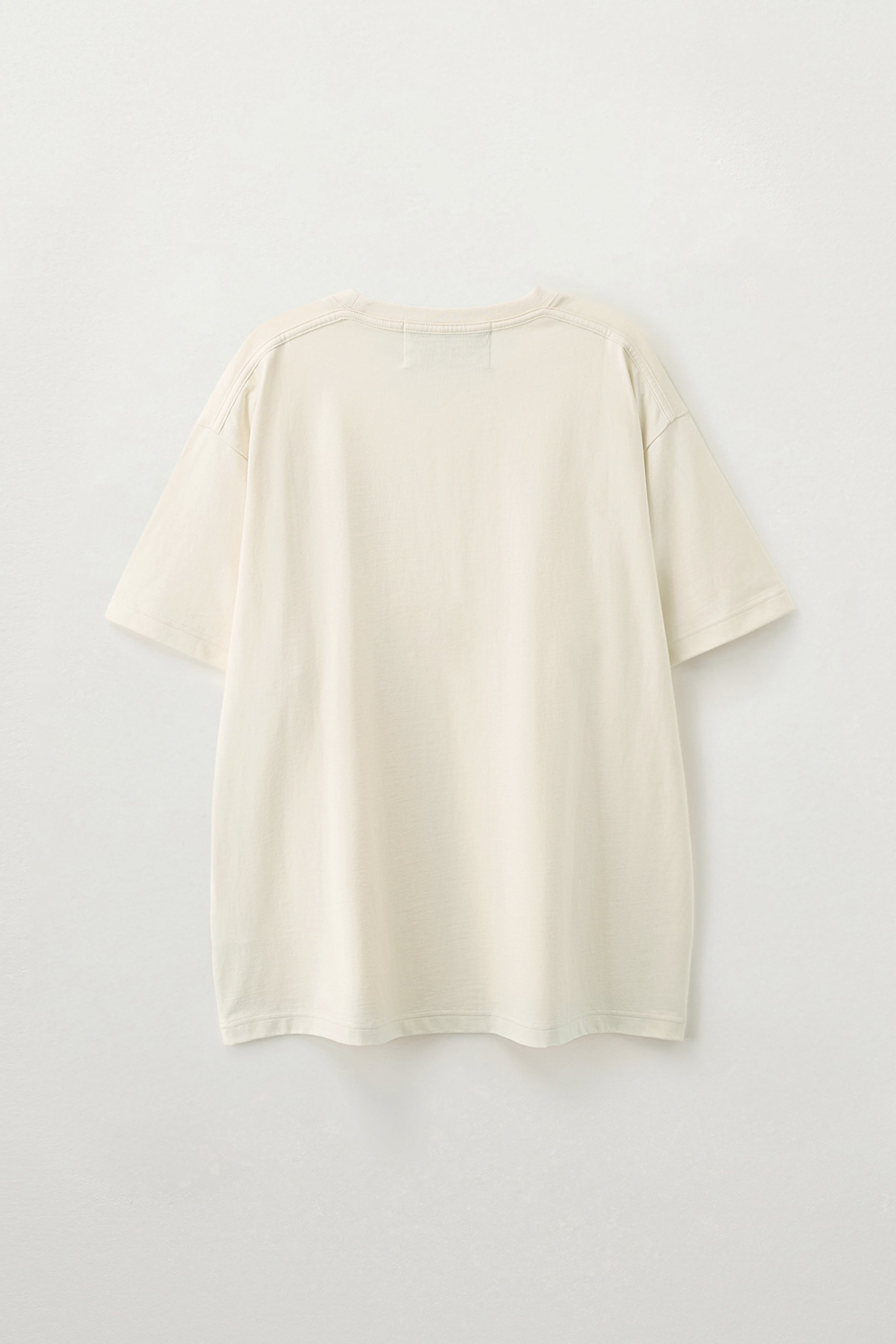 (U) Saturday Retro Mood Tee Cream