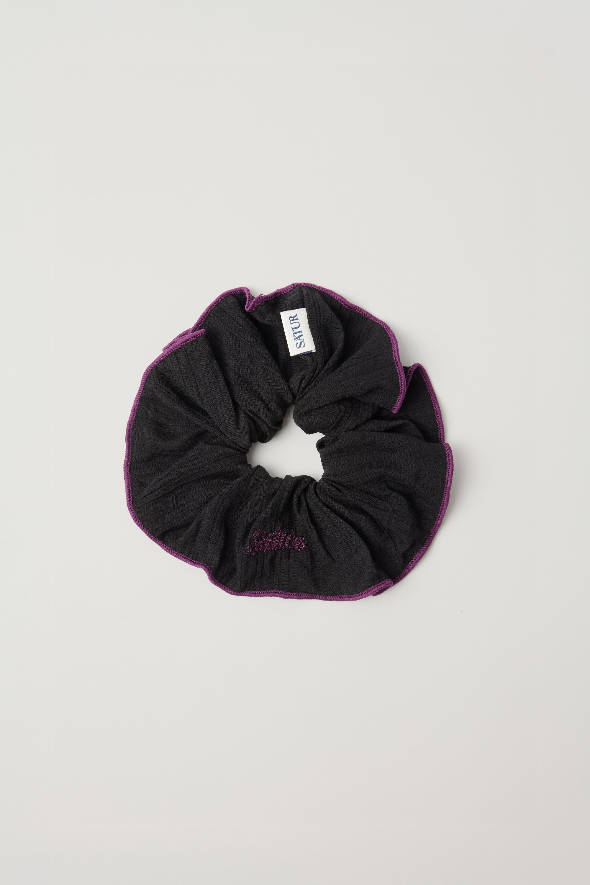 (W) Wrinkle Block Scrunch Black