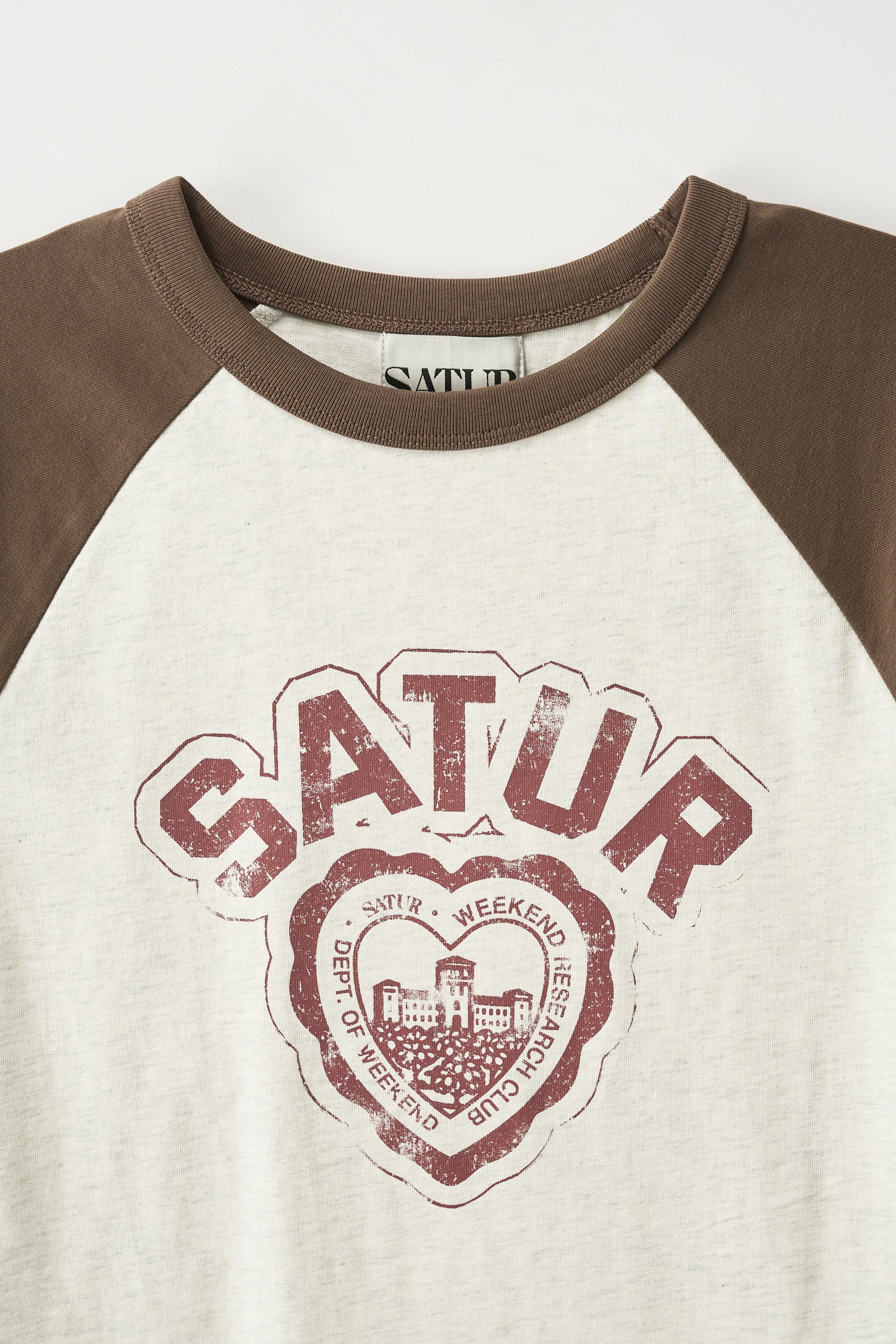 (W) Heart Raglan Tshirt Oatmeal