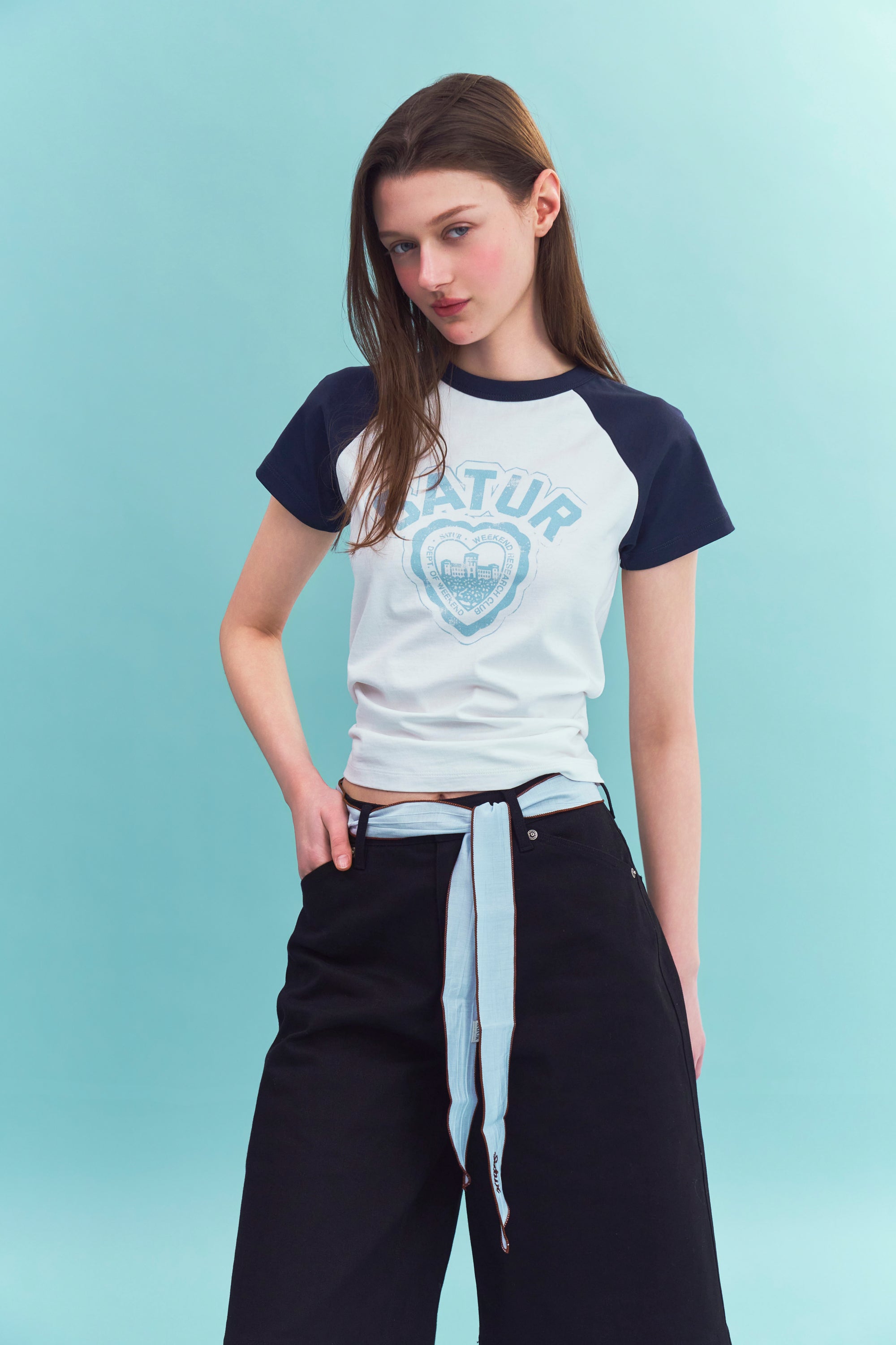(W) Heart Raglan Tshirt White