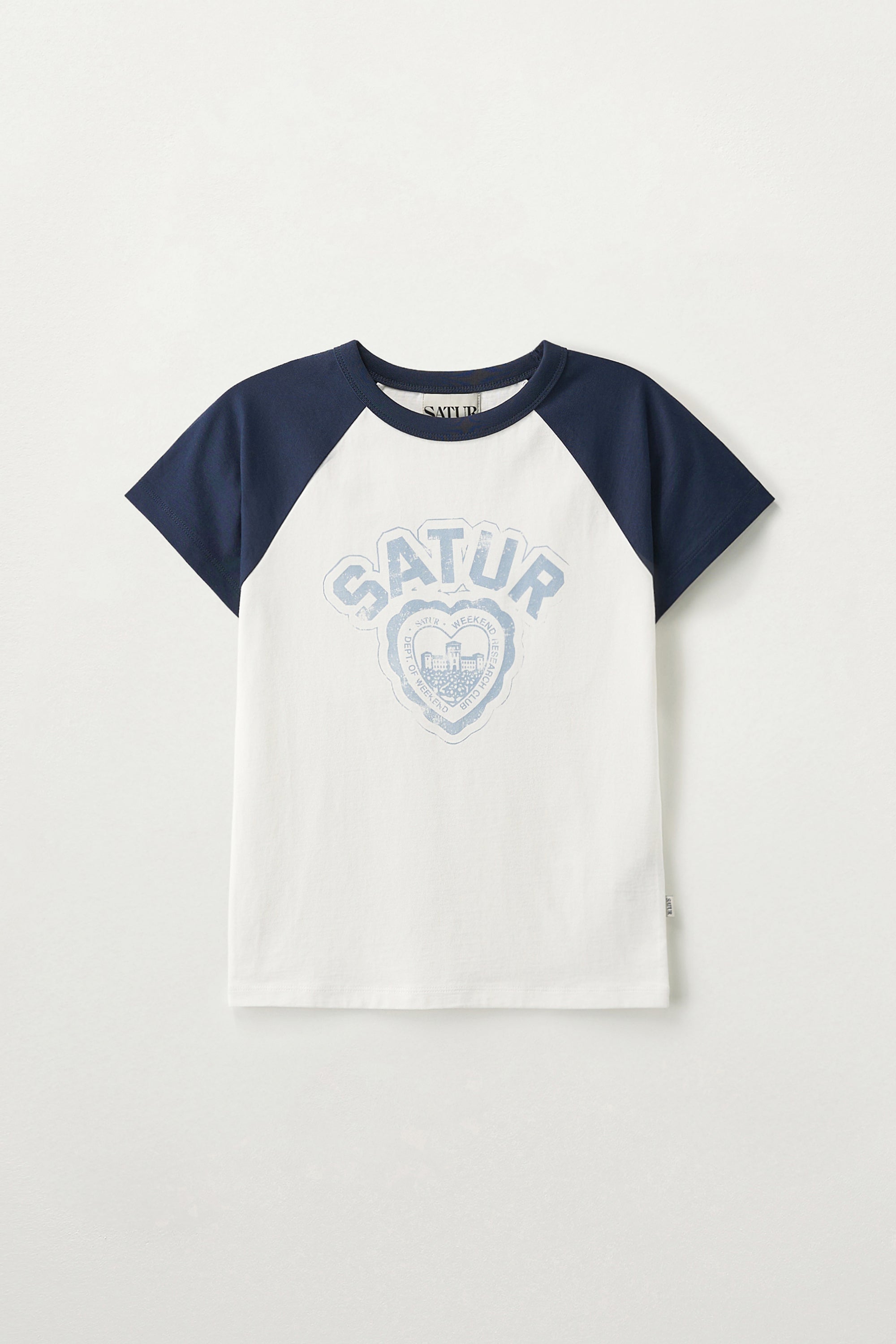 (W) Heart Raglan Tshirt White