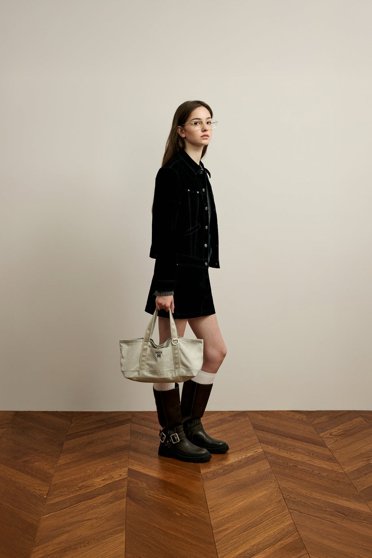 (U) Loren Tote Bag