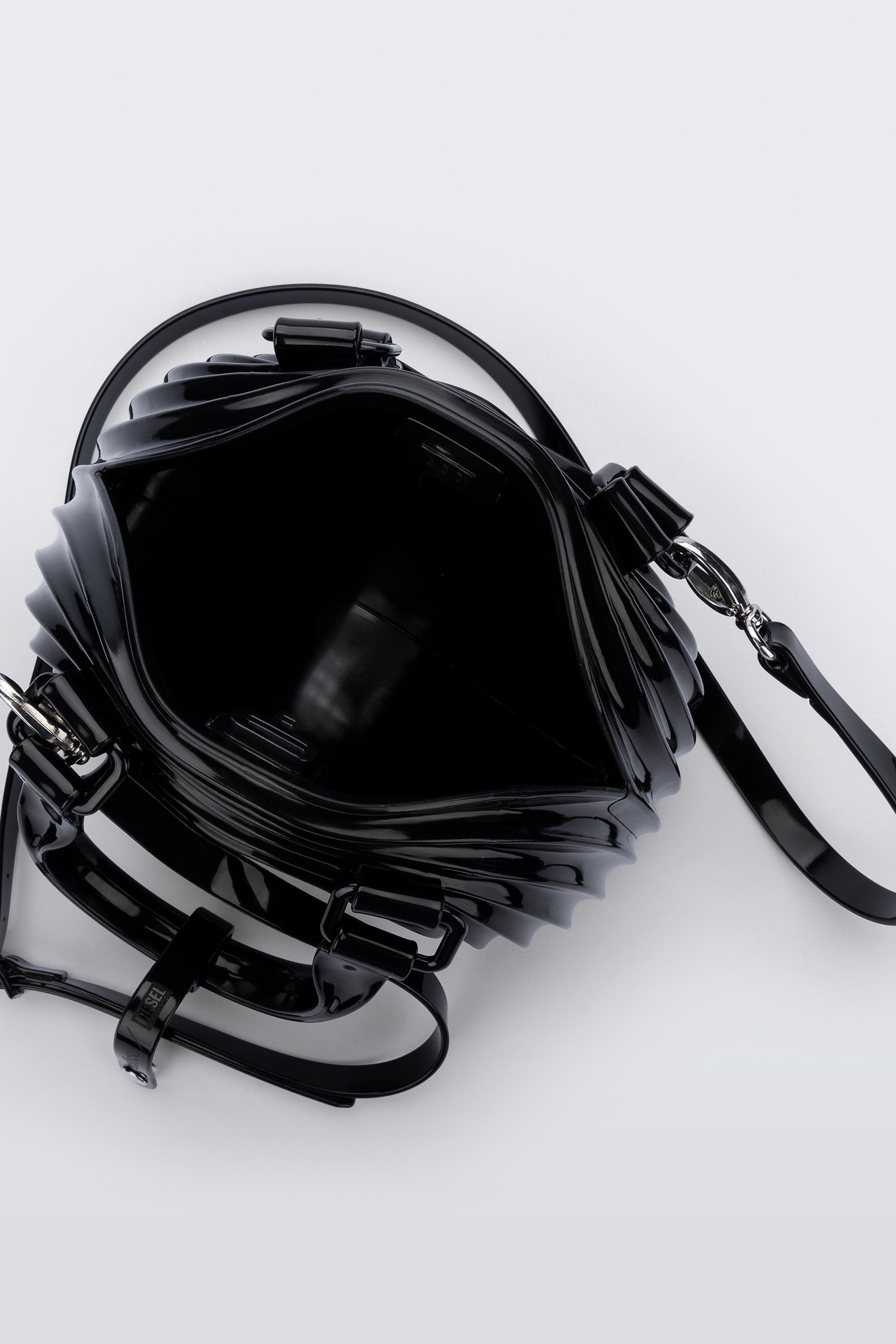 MELISSA QUANTUM DOME + DIESEL กระเป๋า