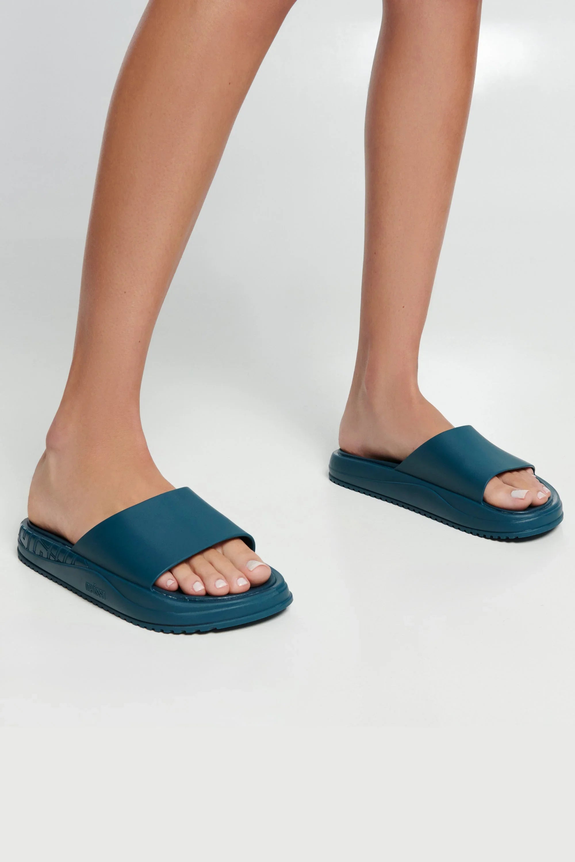 Melissa Beach Slide Bold Ad