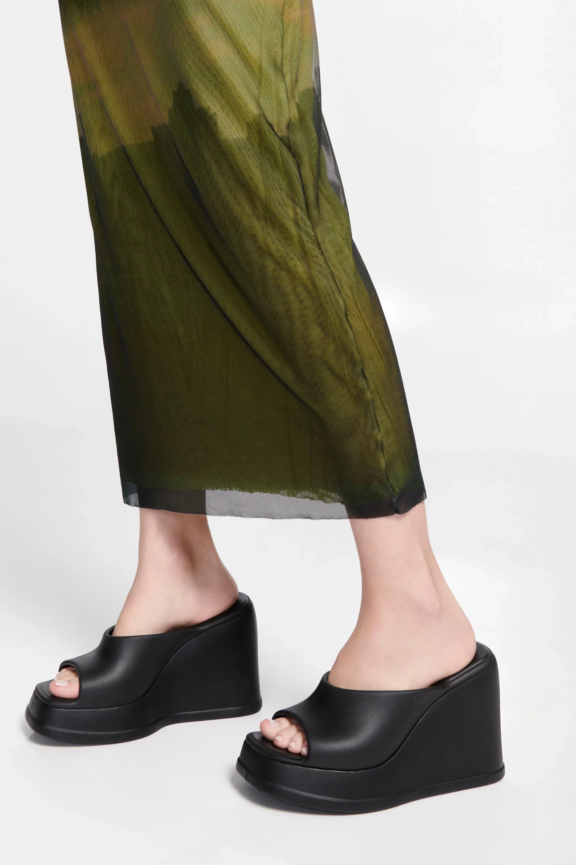 MELISSA FREE SLIP AD