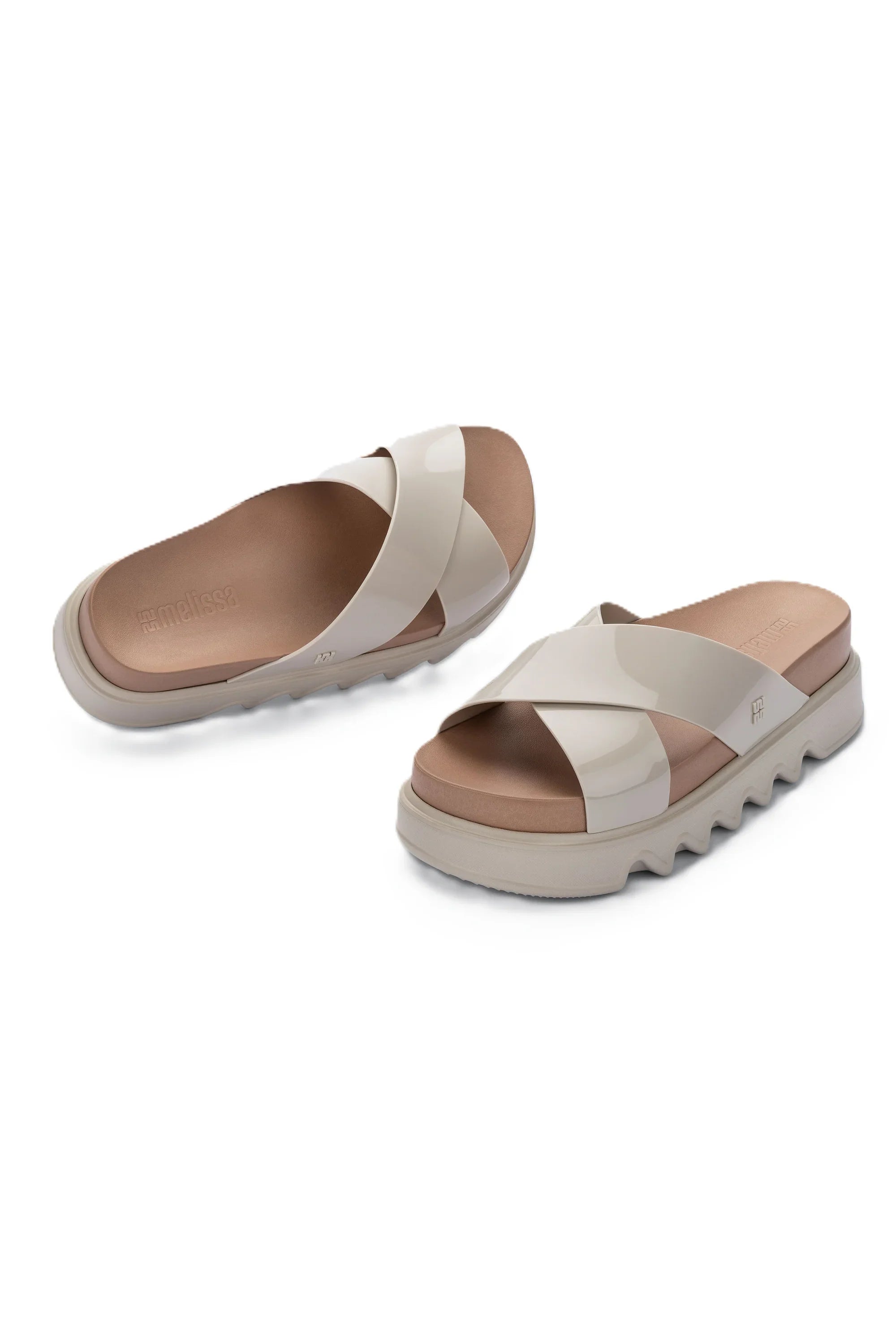 MELISSA COZY CROSS PLATFORM AD