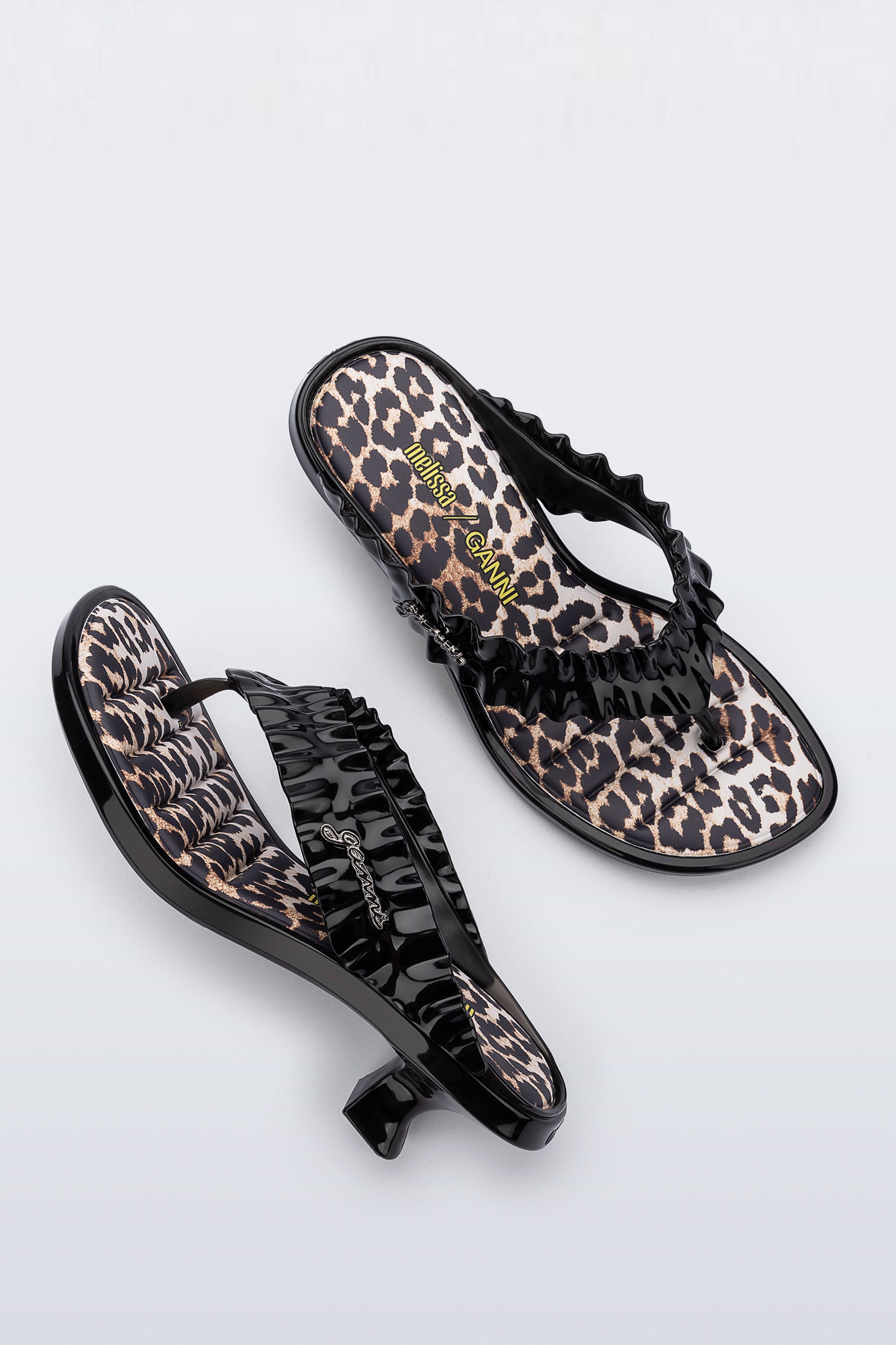 MELISSA THONG KITTEN HEEL + GANNI AD รองเท้าส้นสูง