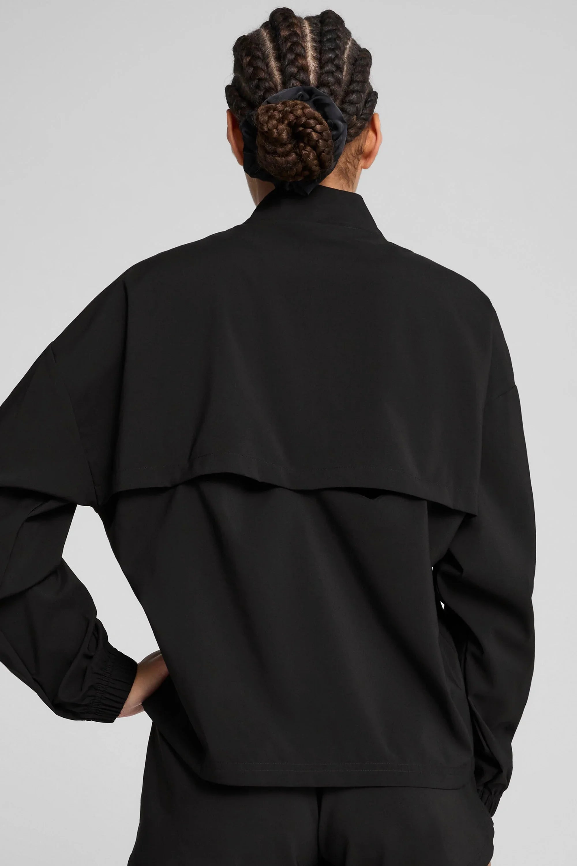 W PUMA STRONG WOVEN JACKET