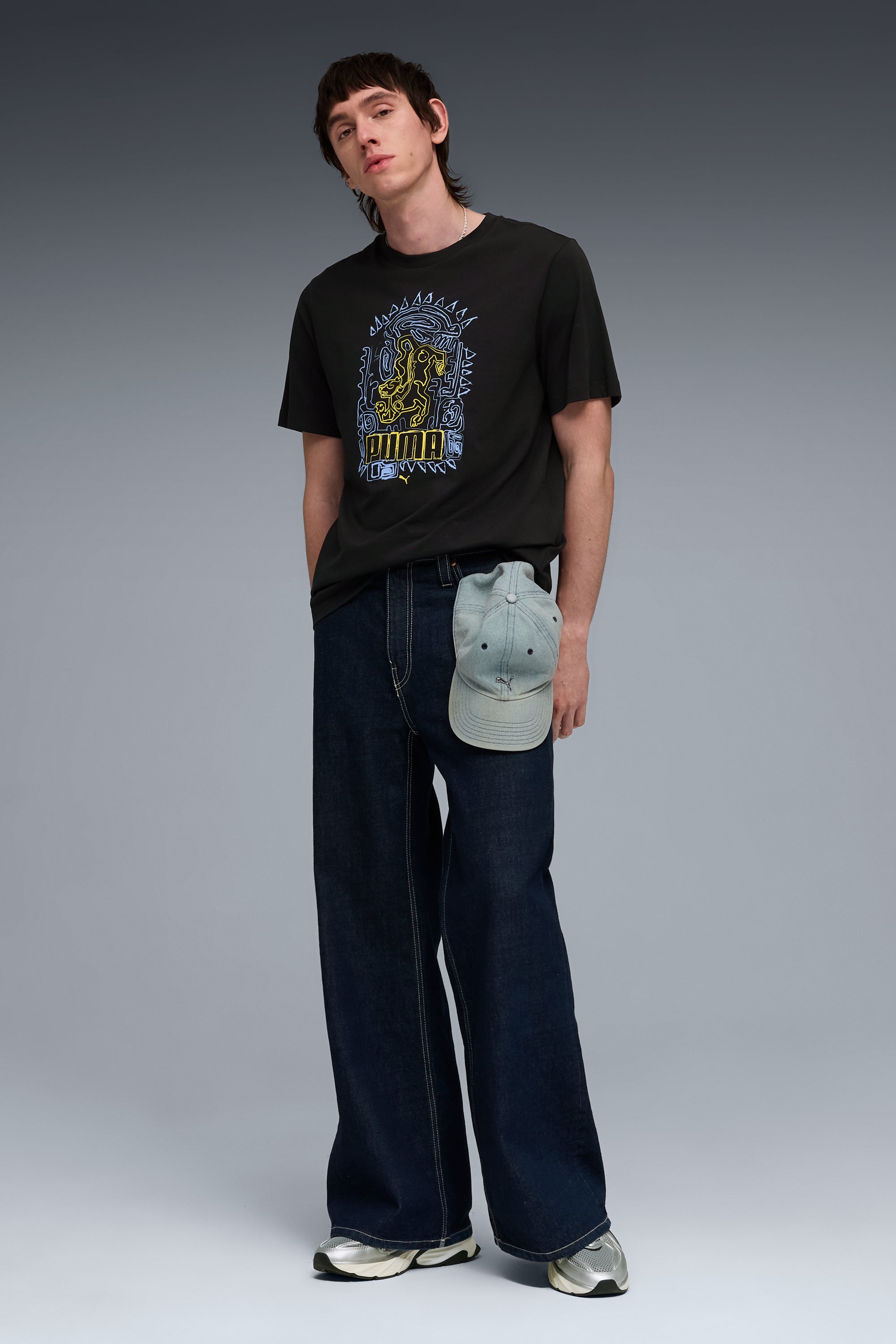 GRAPHIC Tee