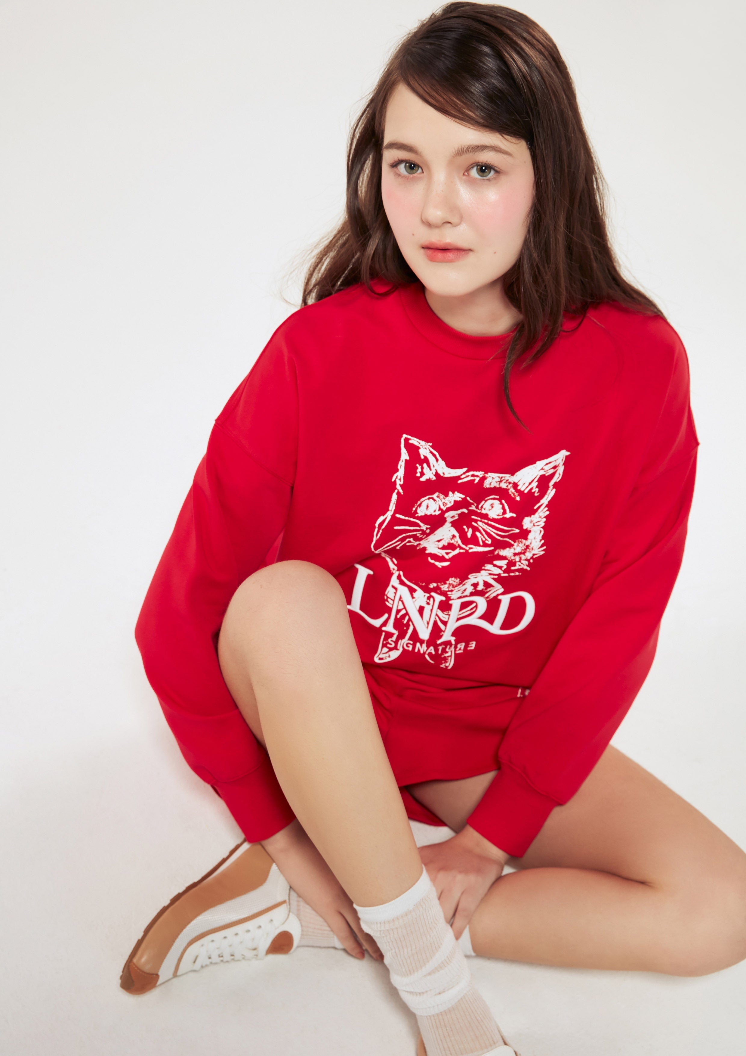 เสื้อพูลโอเวอร์แขนยาว พิมพ์ลายแมว ปักโลโก้ คอลเลกชัน LNRD Signature