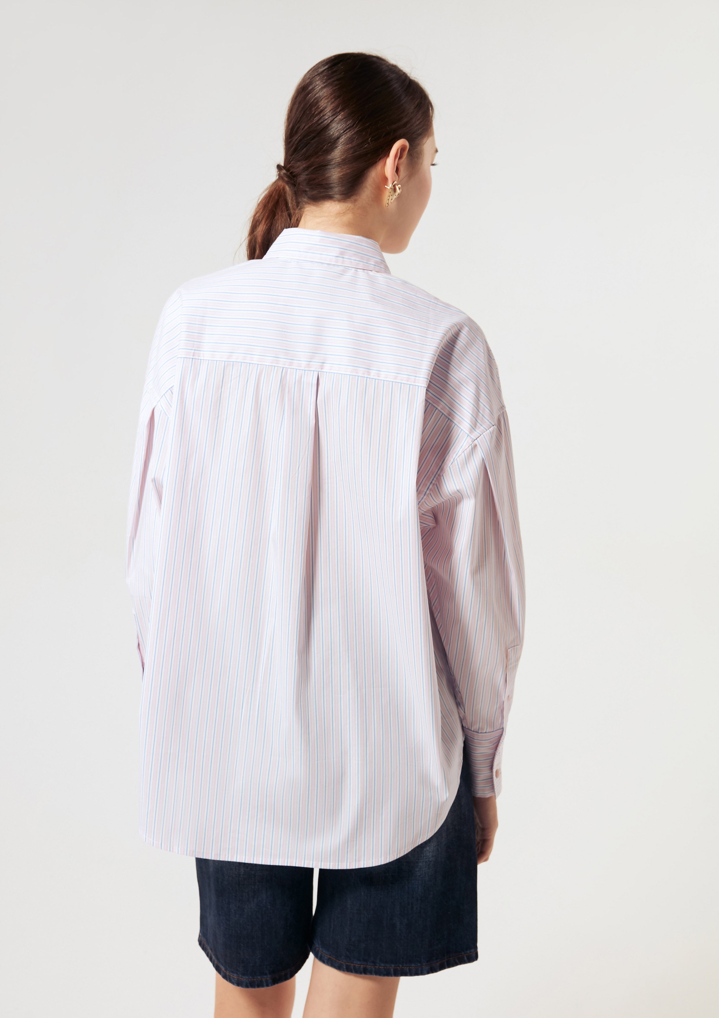 เสื้อเชิ้ตลายทาง ปักโลโก้ คอลเลกชัน LNRD Signature