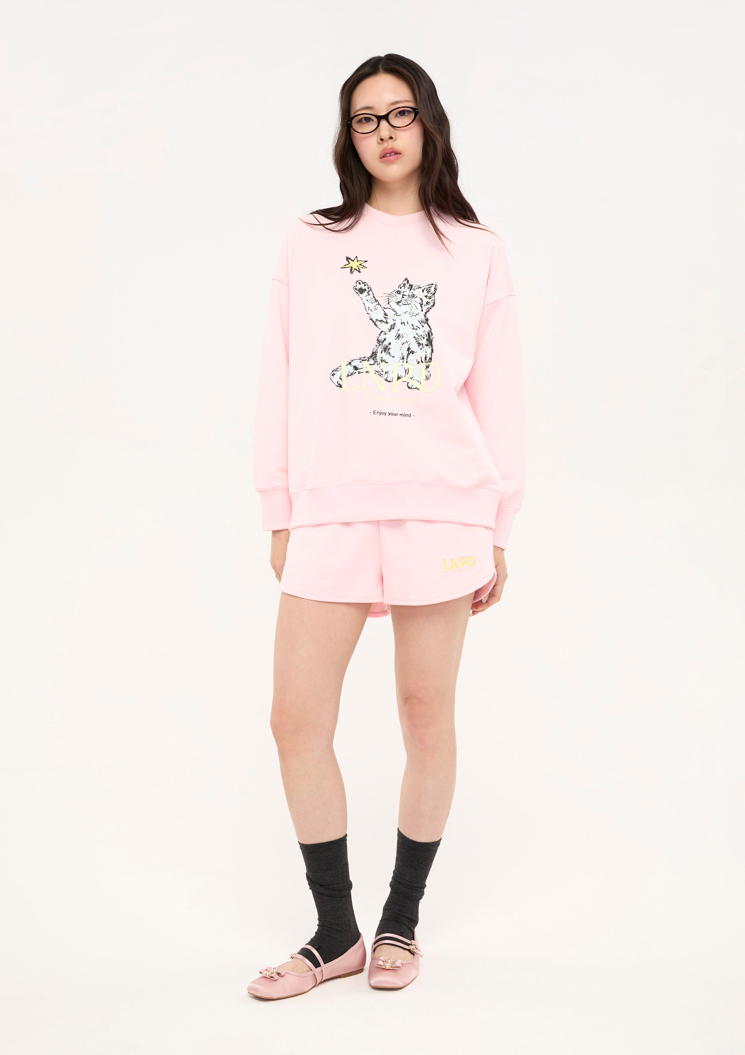 เสื้อพูลโอเวอร์แขนยาวพิมพ์ลาย คอลเลกชัน LNRD Signature