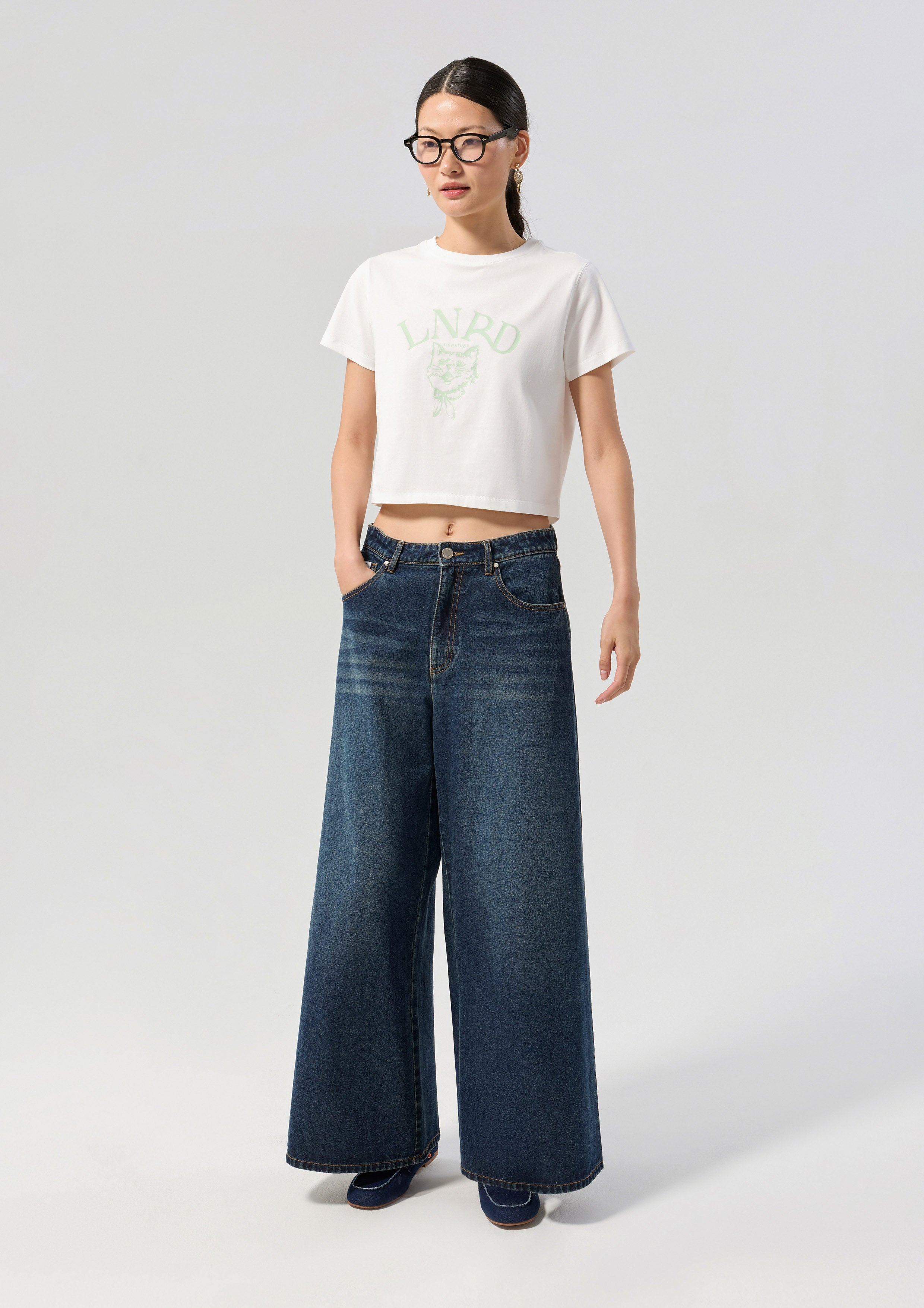 Tabby Cat Crop T-Shirt Signature White