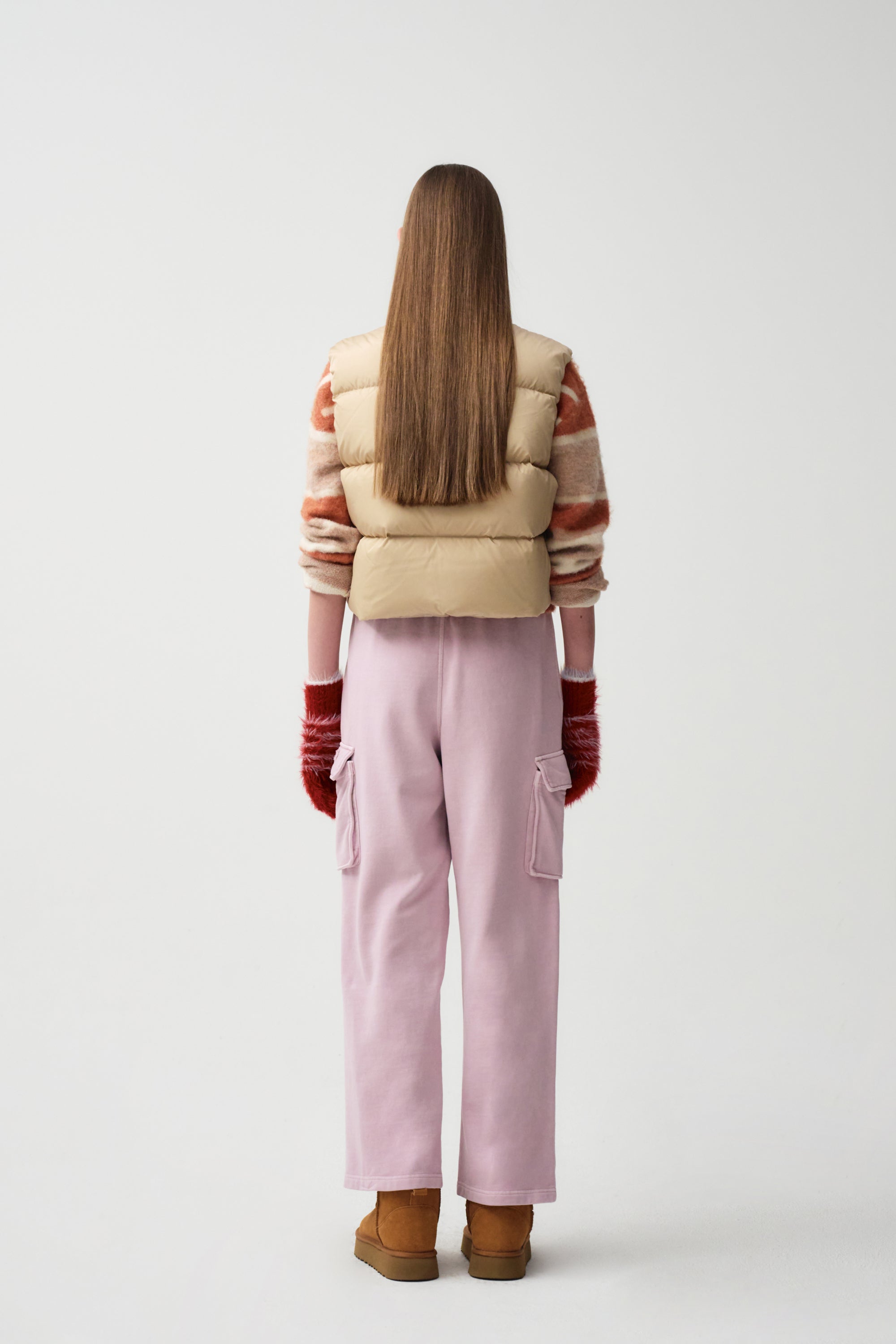 W Classic Logo Duck Down Crop Vest Beige