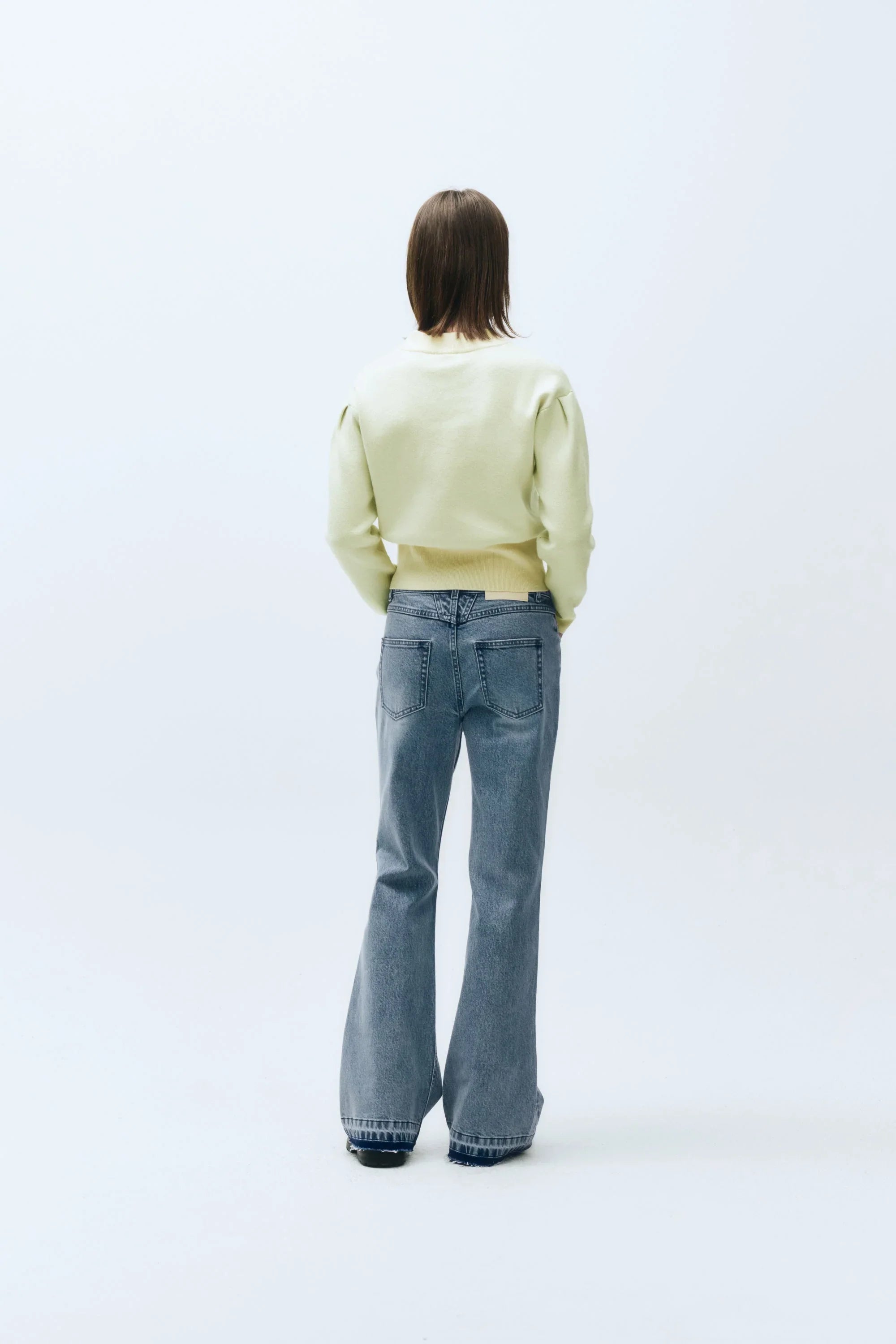 W Classic Logo Crop Knit Ivory