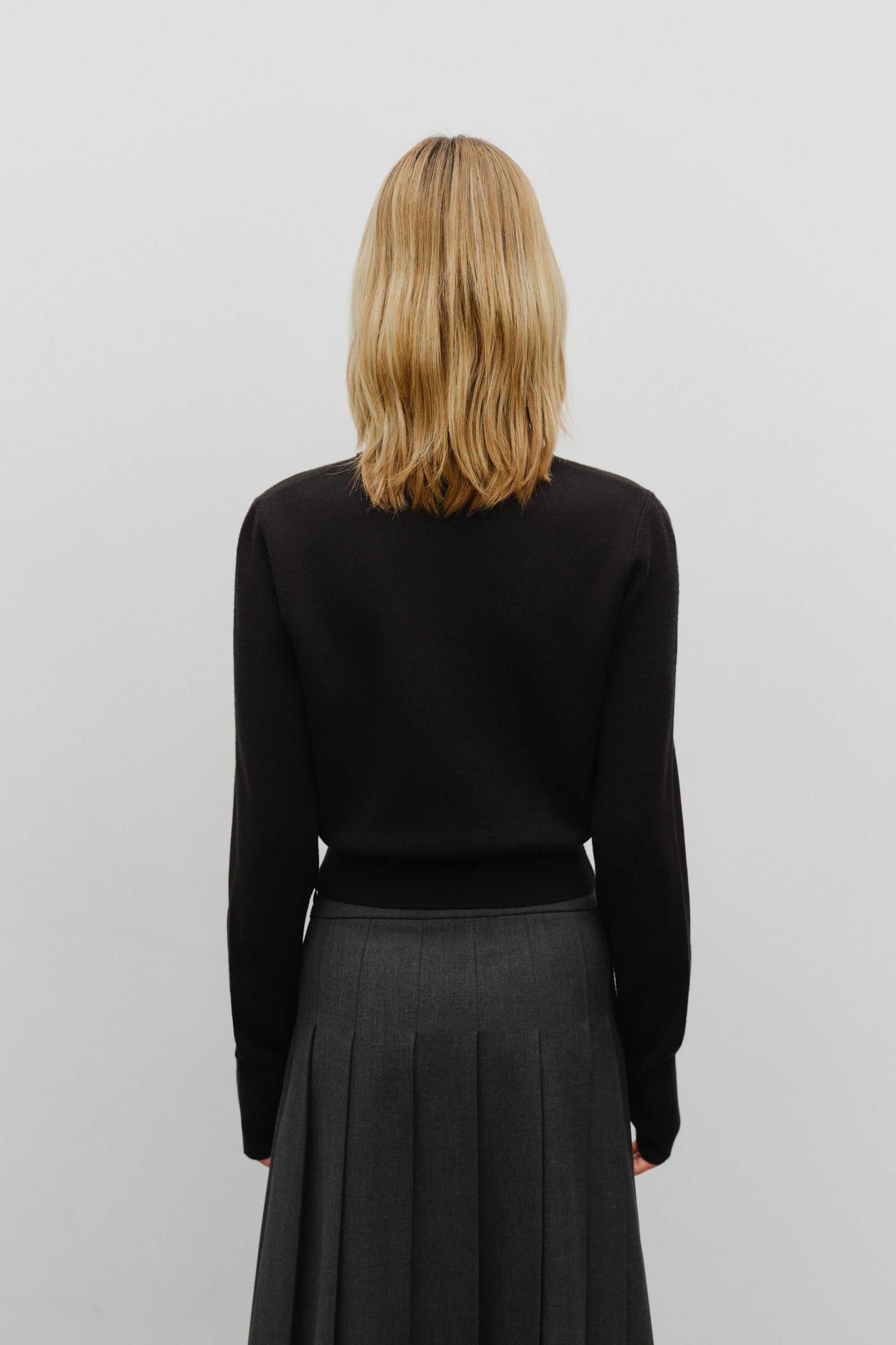 W Classic Logo Crop Knit Black