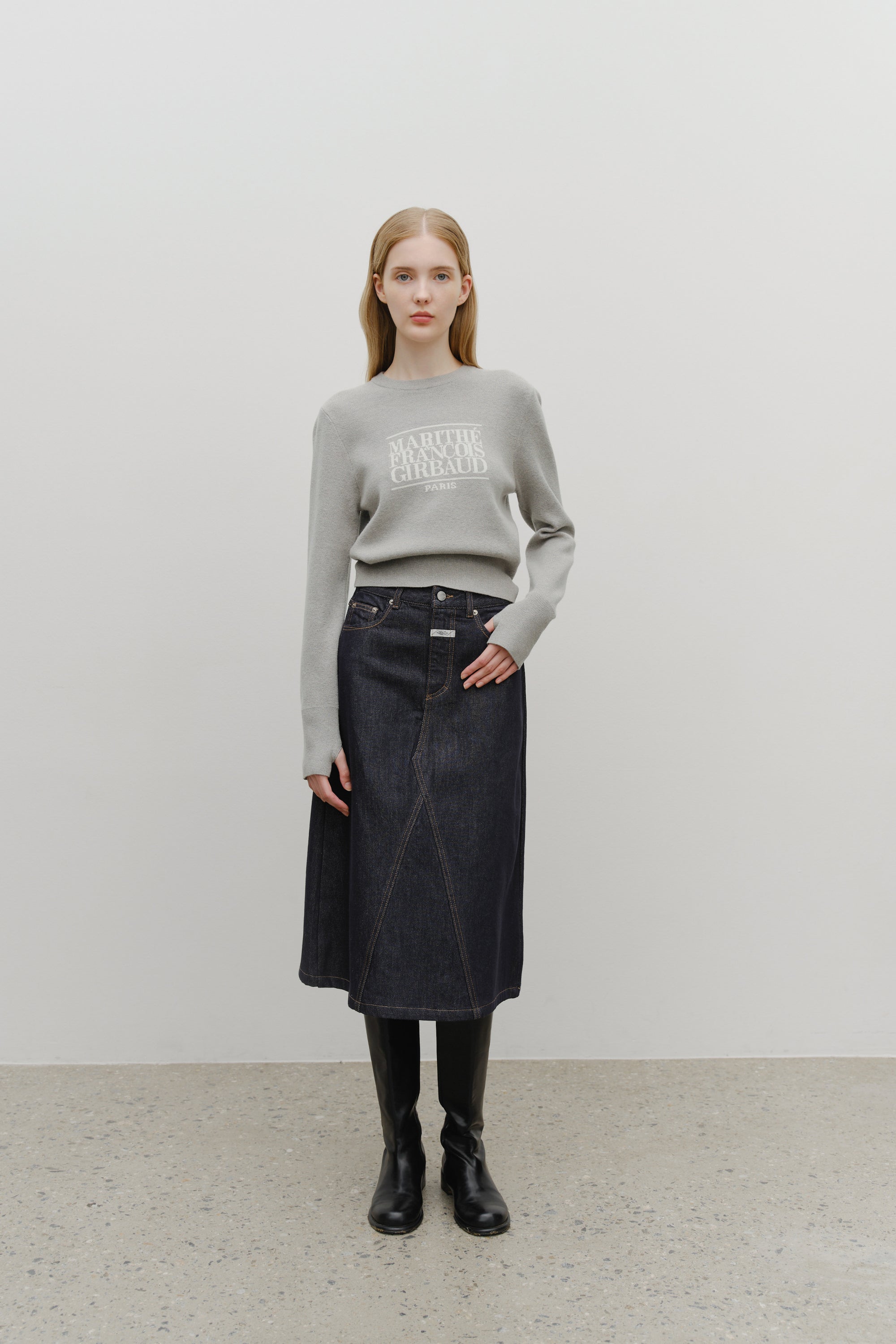 W Classic Logo Crop Knit Melange Gray