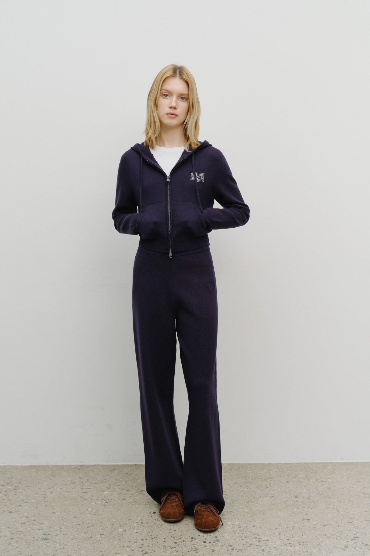 W Classic Logo Knit Pants Navy
