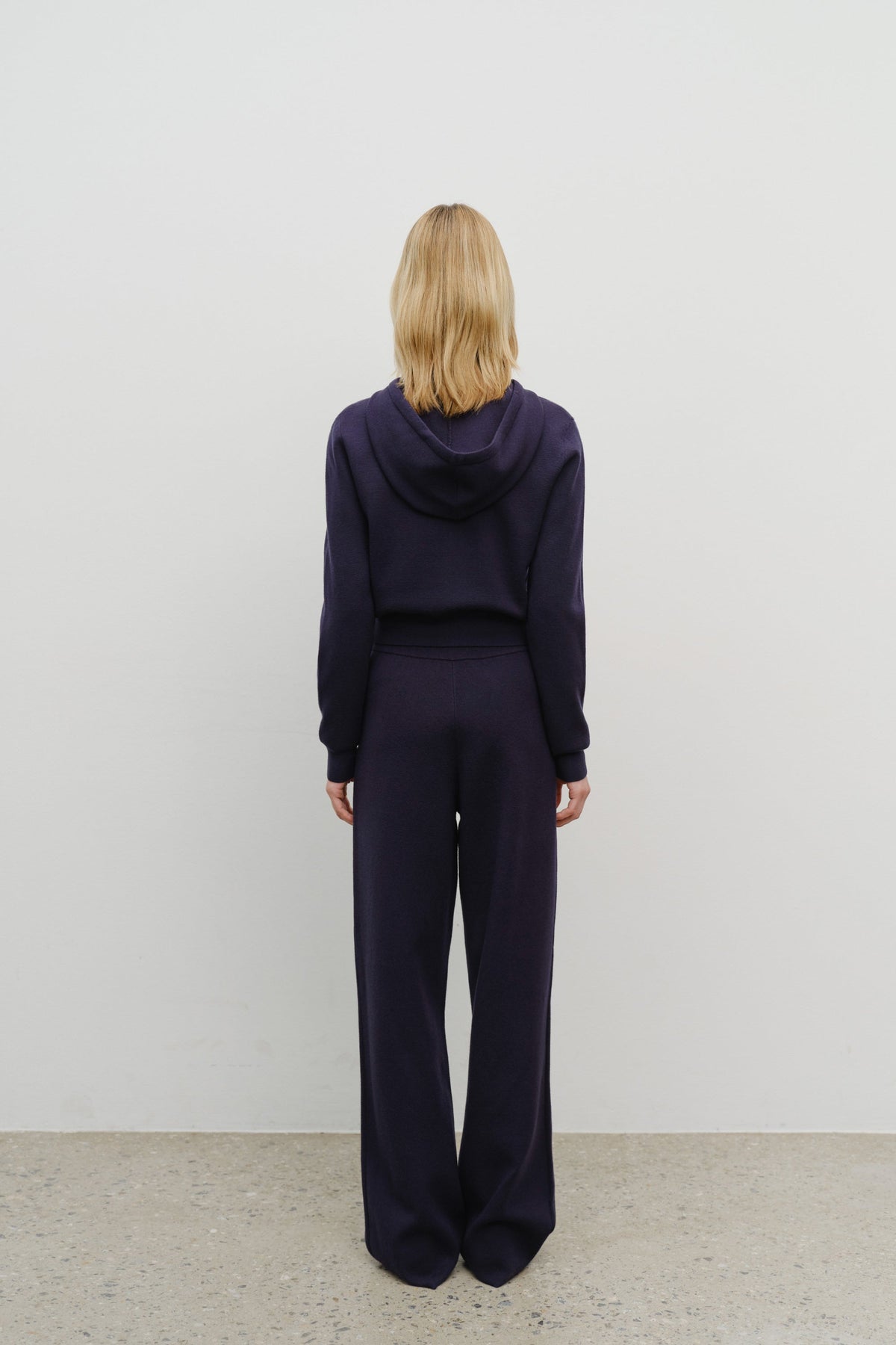 W Classic Logo Knit Pants Navy