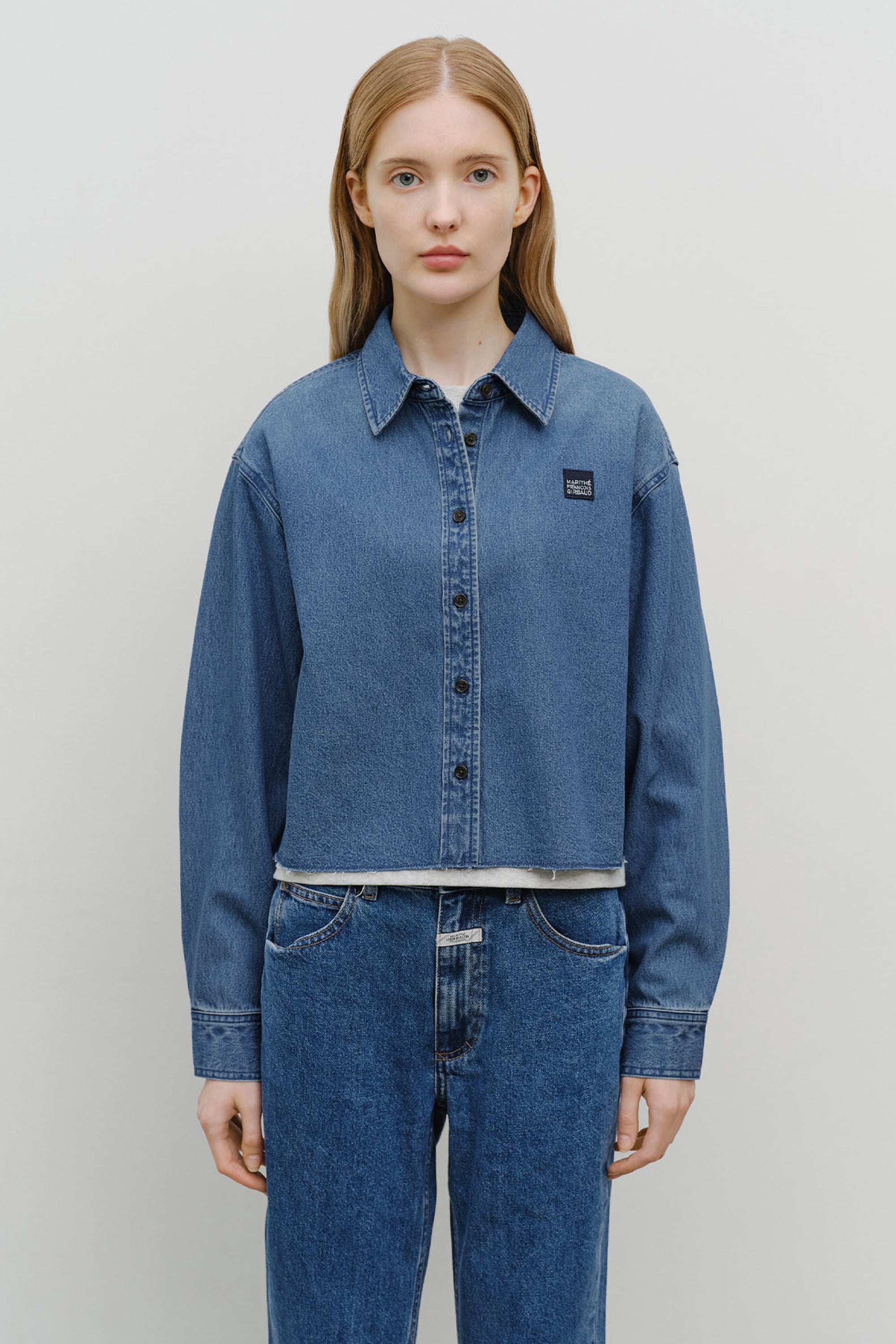 W Heritage Letter Logo Denim Crop Shirt Blue