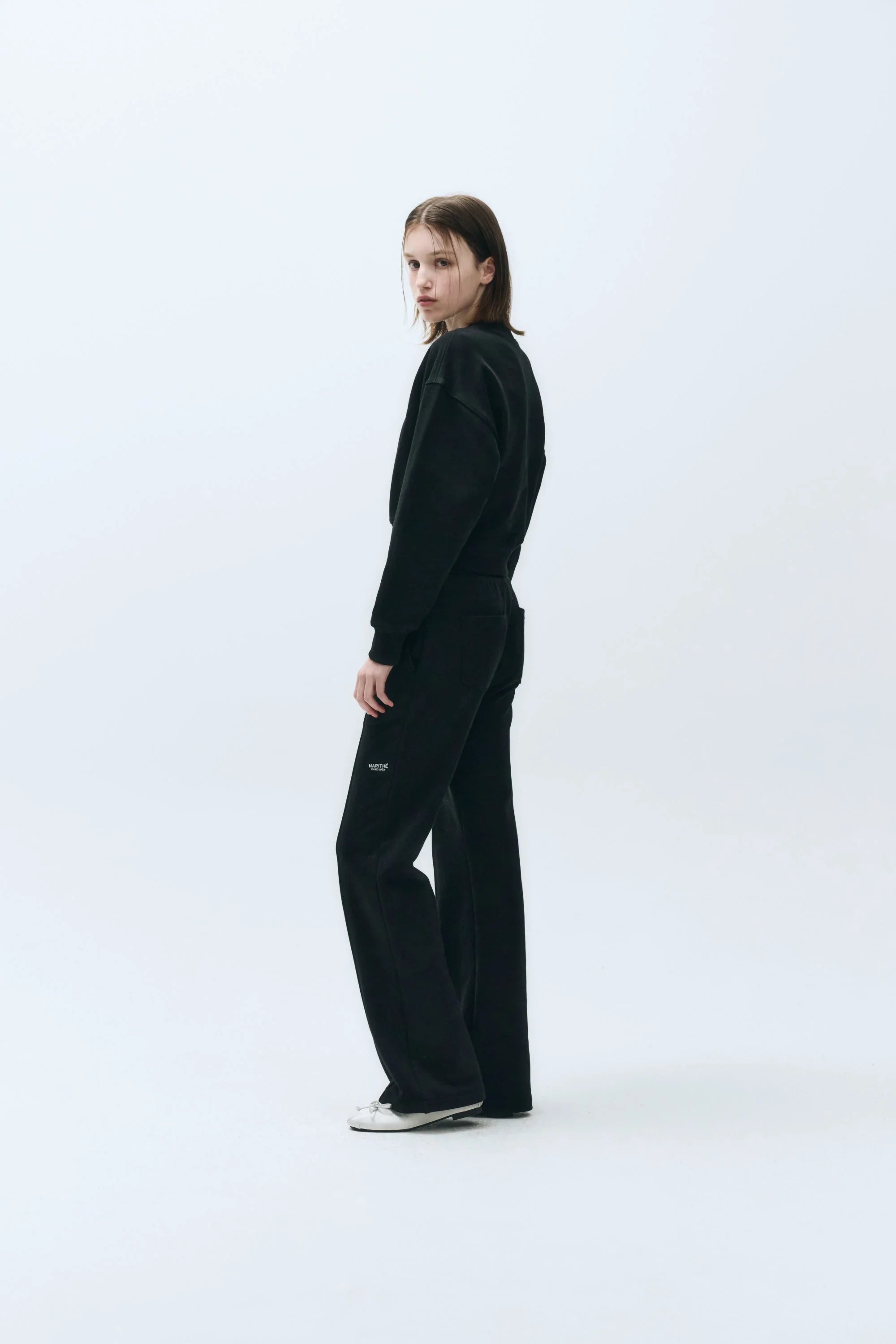 W Small Logo Crop Sweatshirt Black