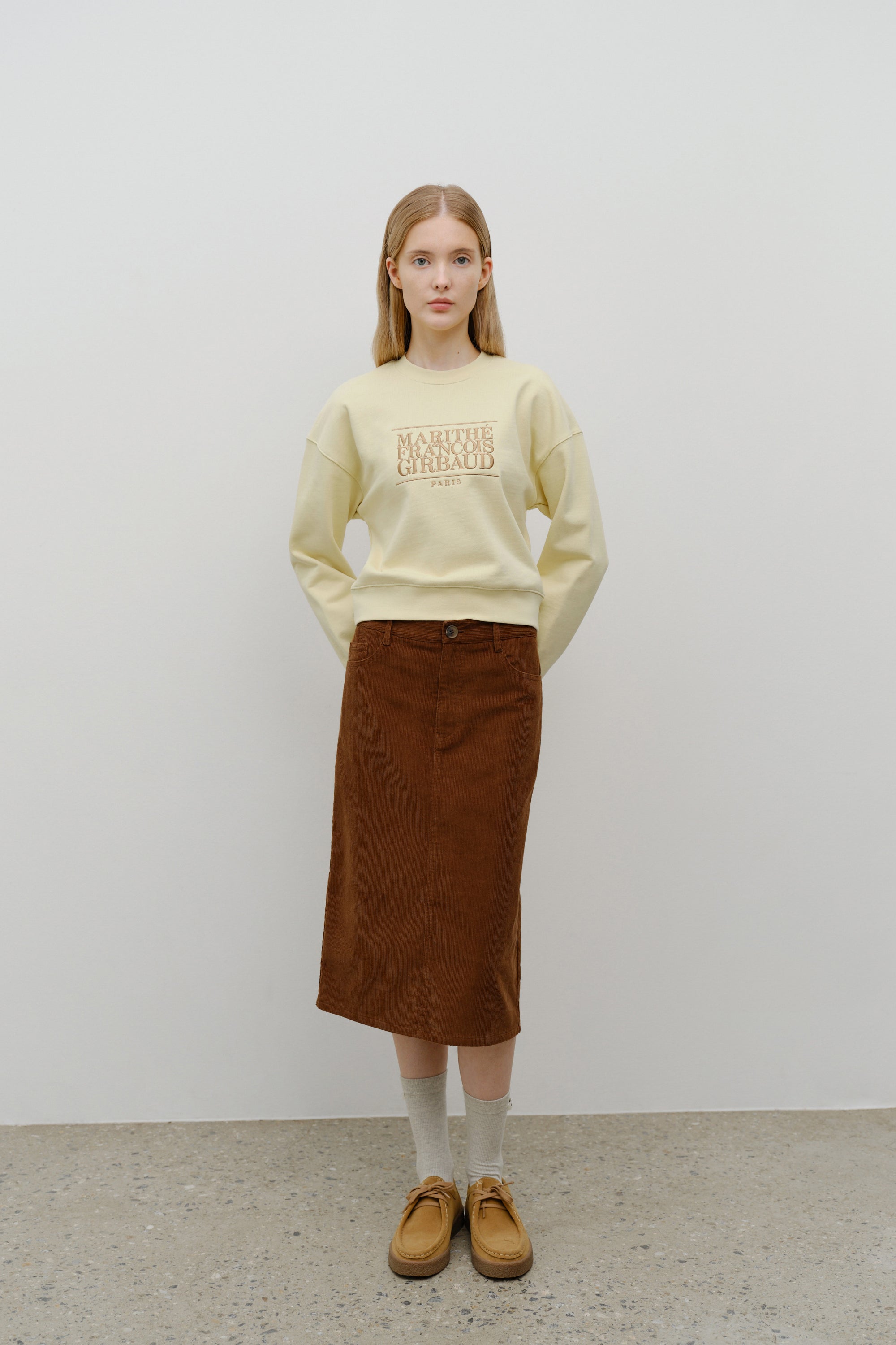W Classic Logo Crop Sweatshirt Light Yellow