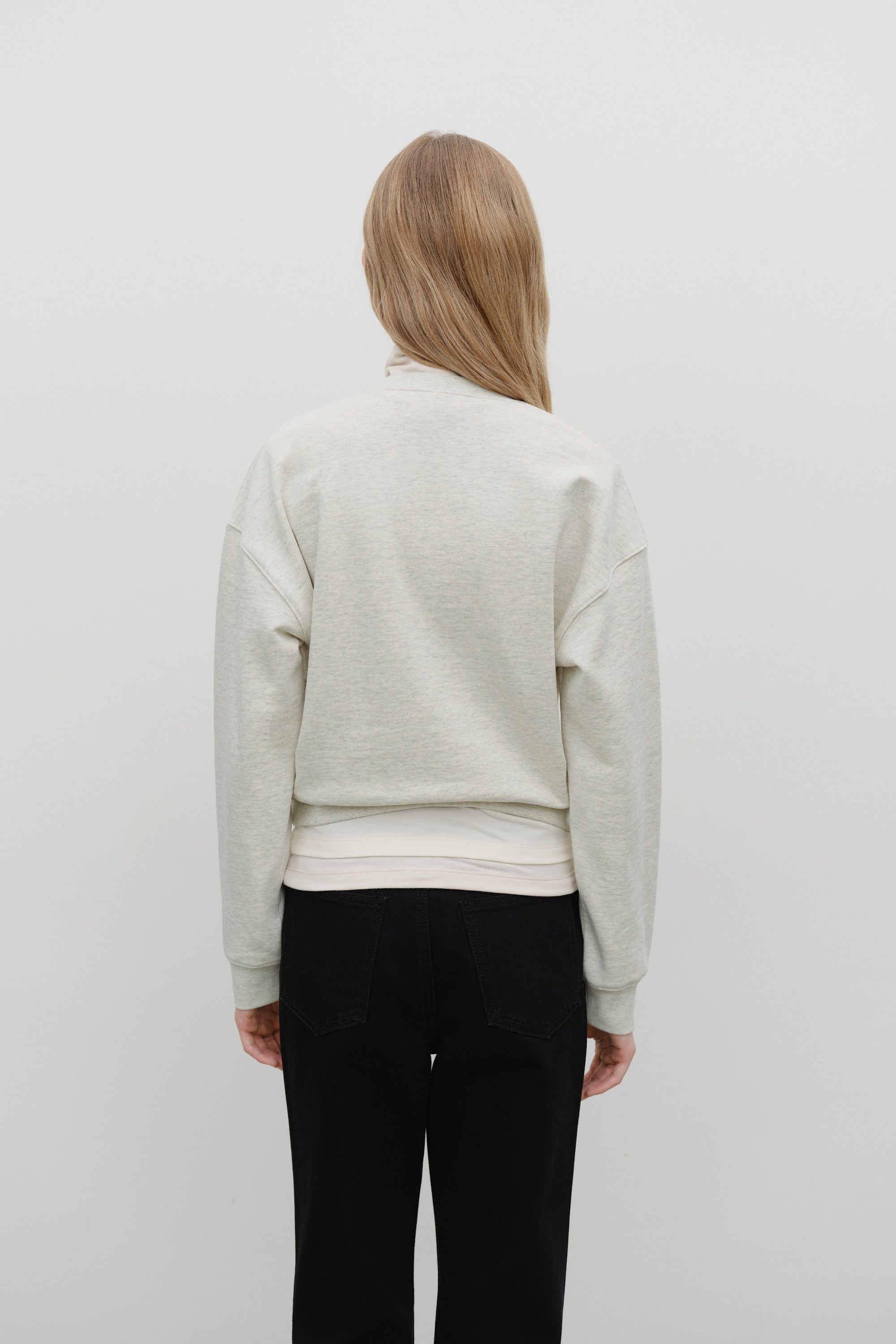 W Classic Logo Crop Sweatshirt Oatmeal