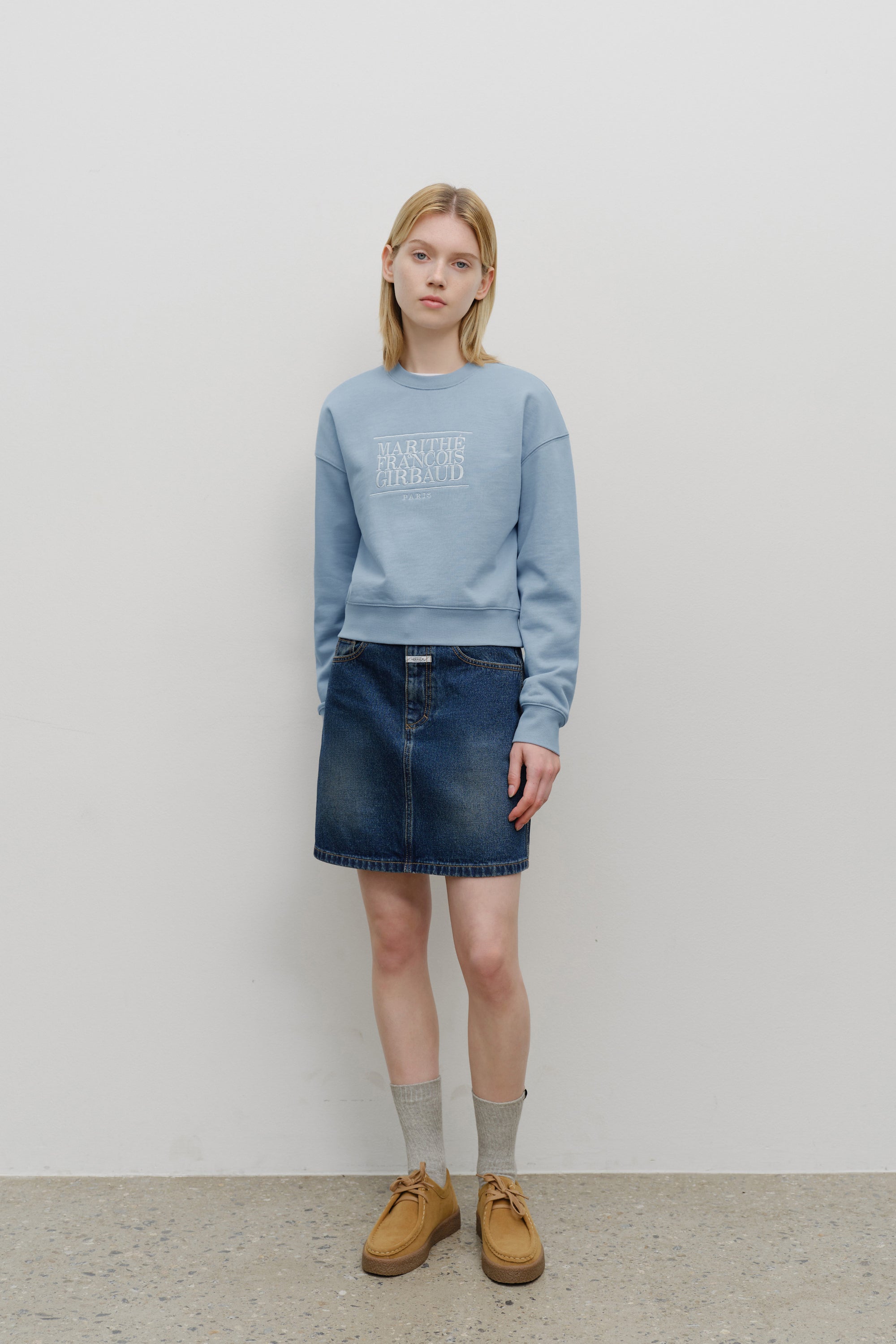 W Classic Logo Crop Sweatshirt Sky Blue