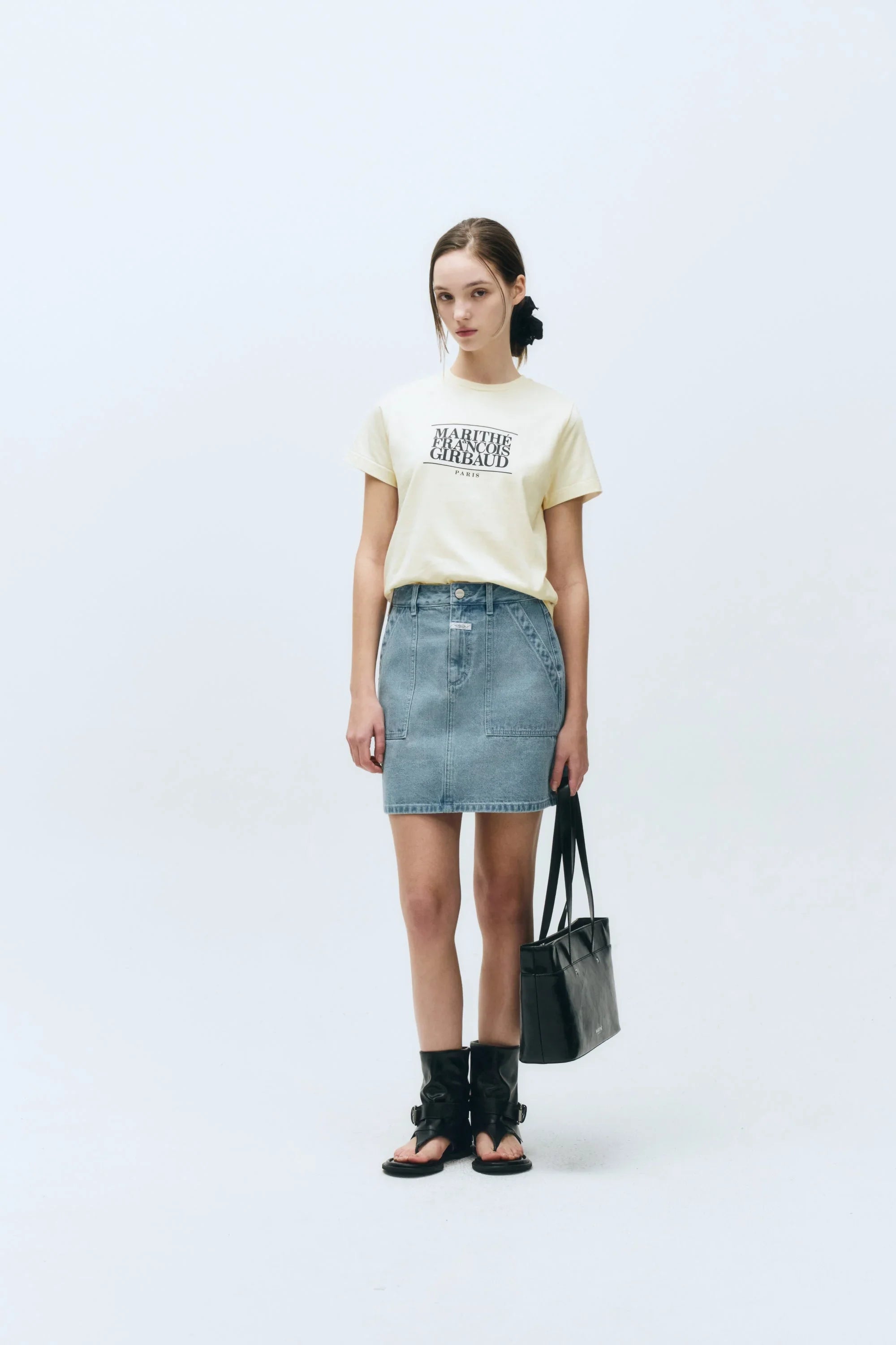 W Classic Logo Tee Cream