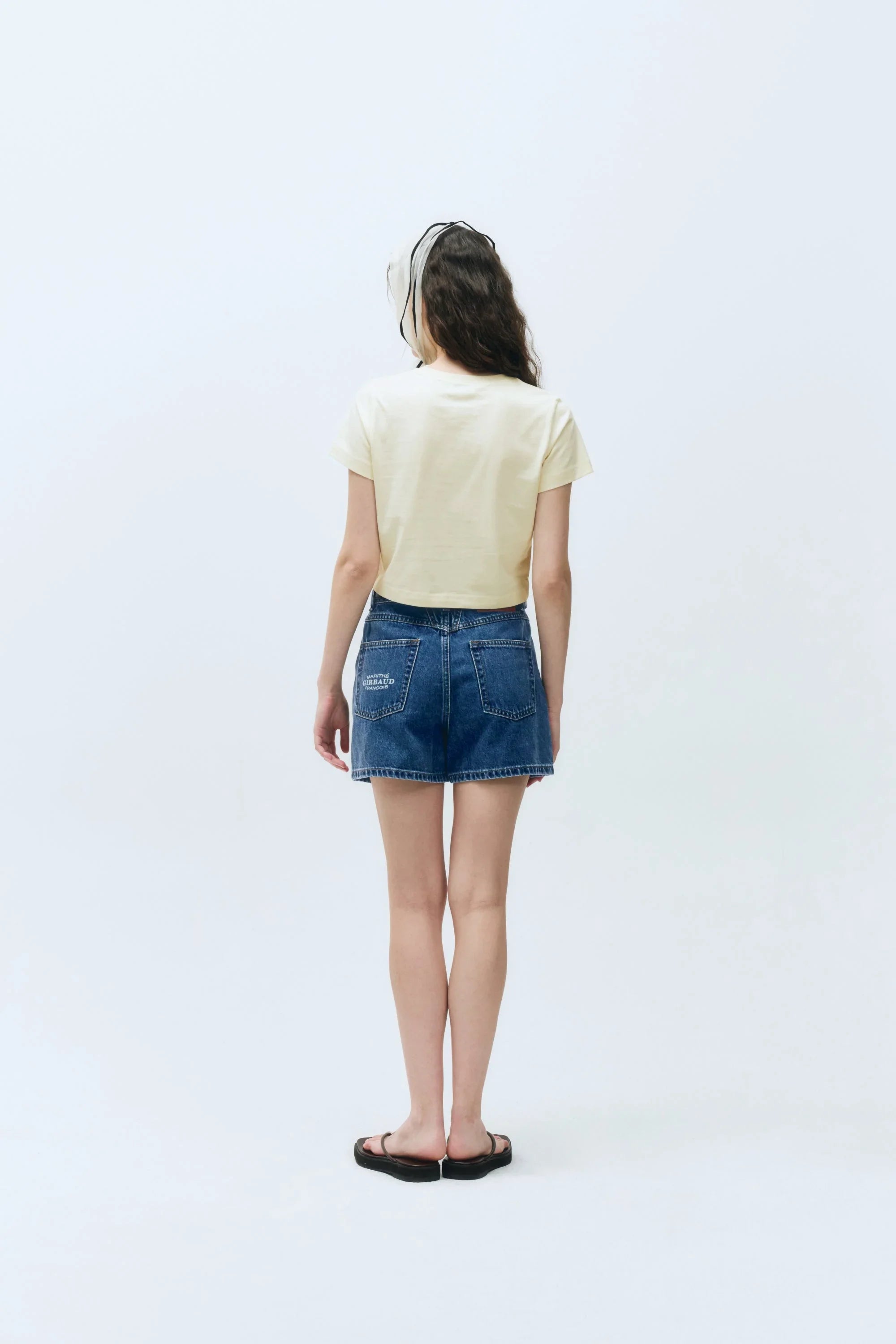 W Classic Logo Crop Tee Cream