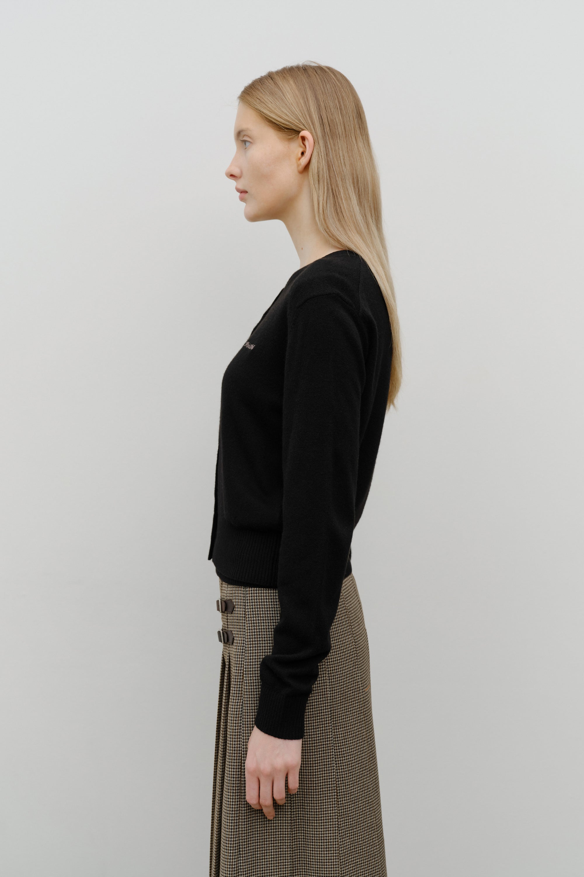 W Half Knit Round Neck Cardigan Set Up Black