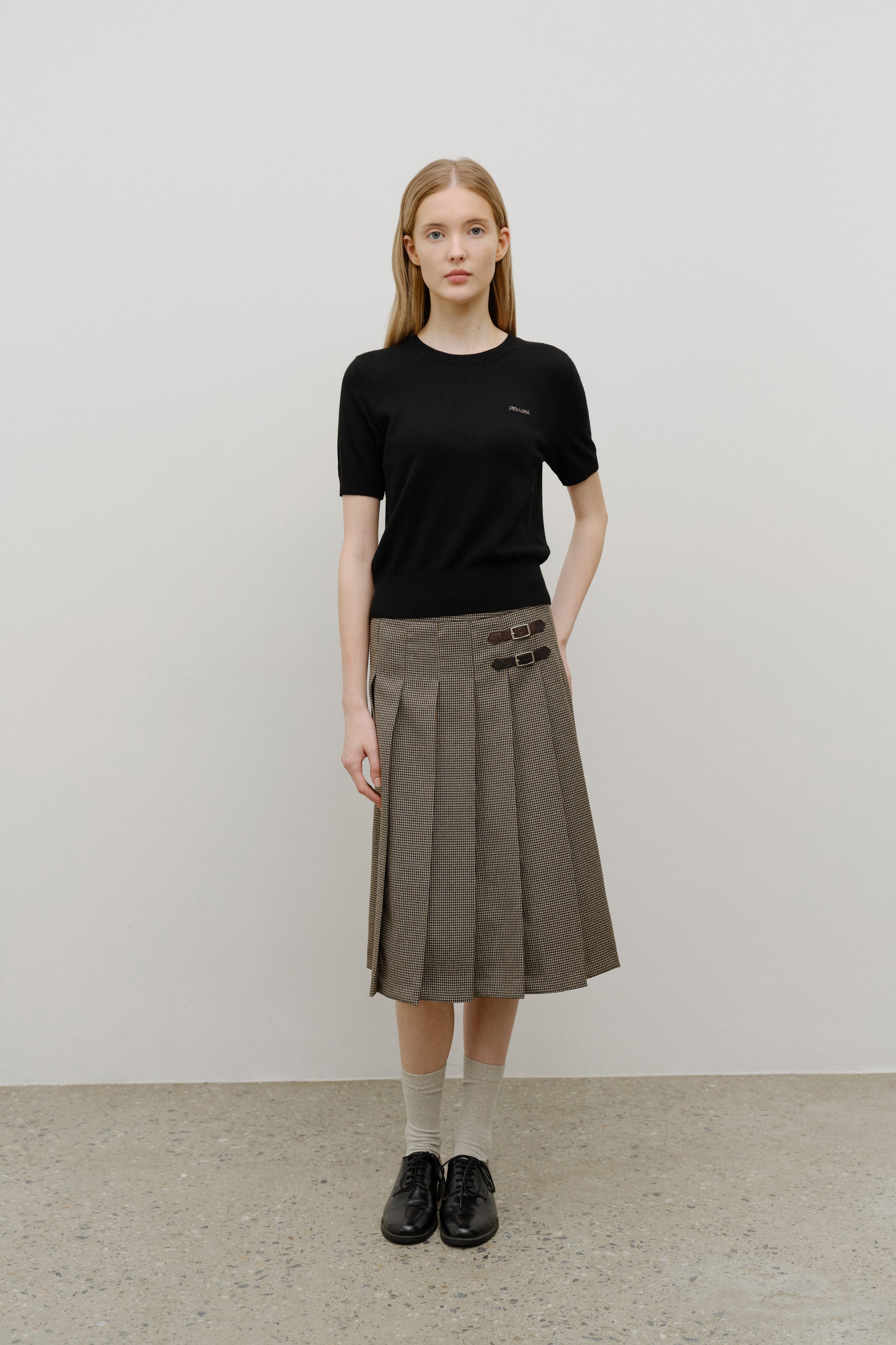 W Half Knit Round Neck Cardigan Set Up Black