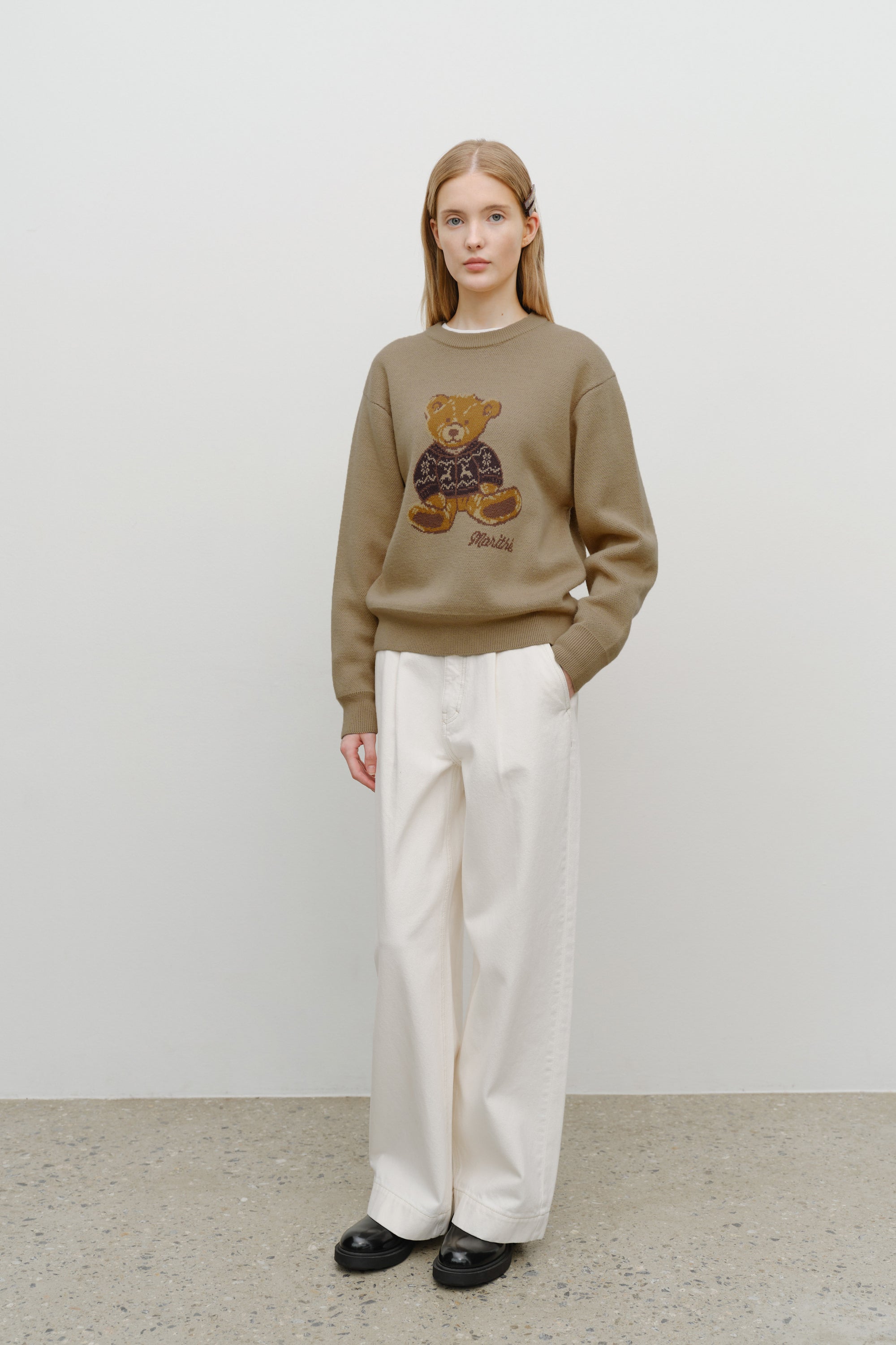 Doodle Bear Knit Pullover Beige