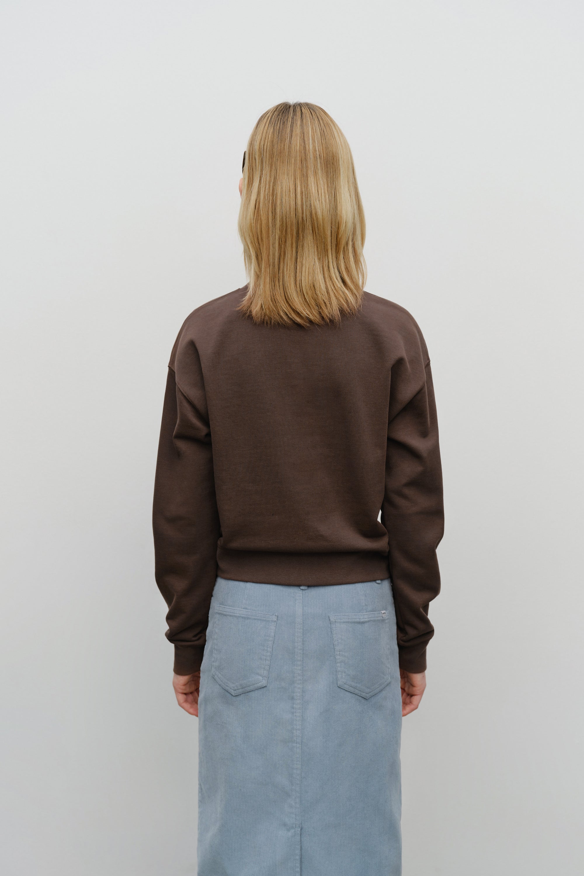 W Doodle Bear Crop Sweatshirt Brown