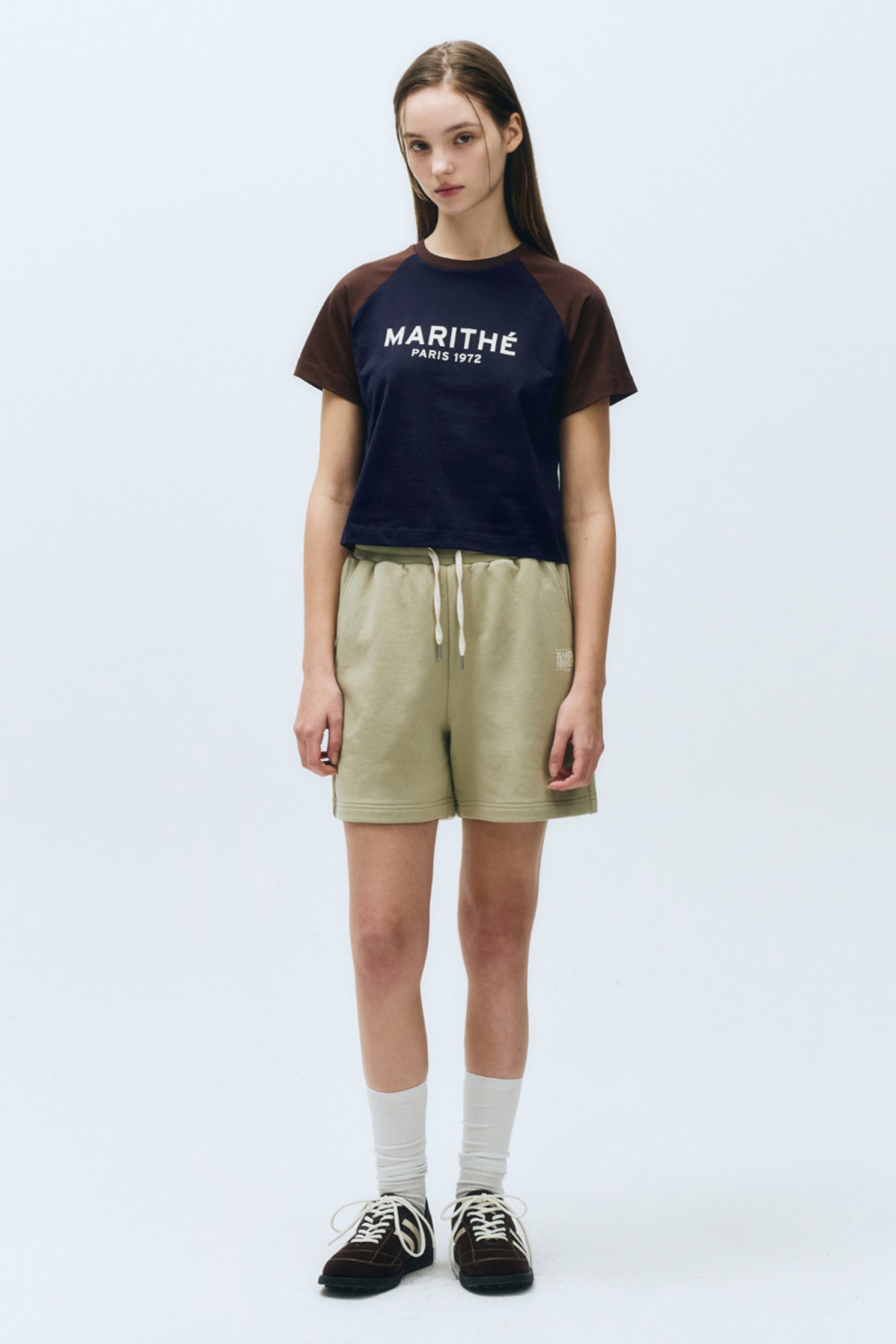 W Regular Logo Raglan Crop Tee Brown