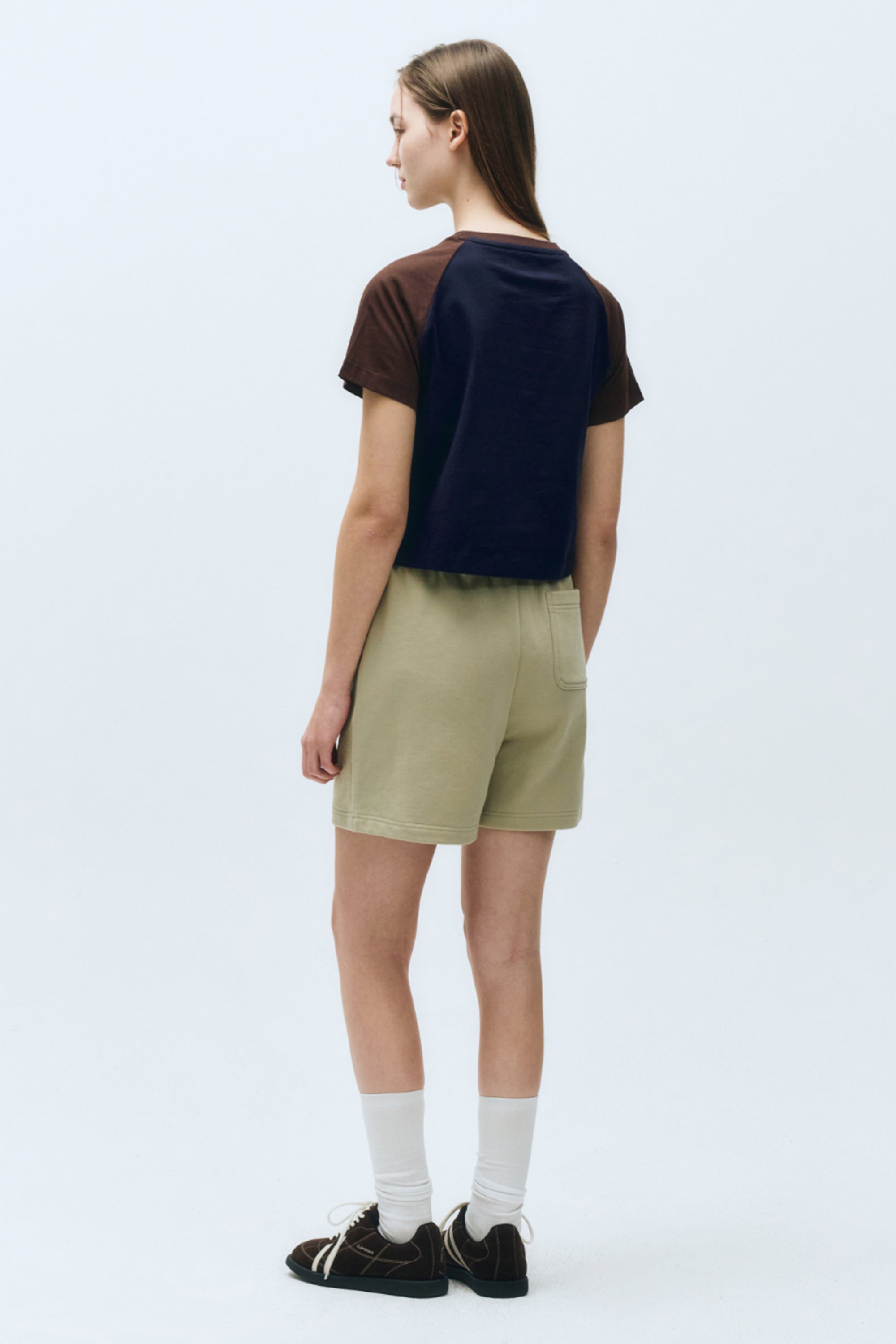 W Regular Logo Raglan Crop Tee Brown