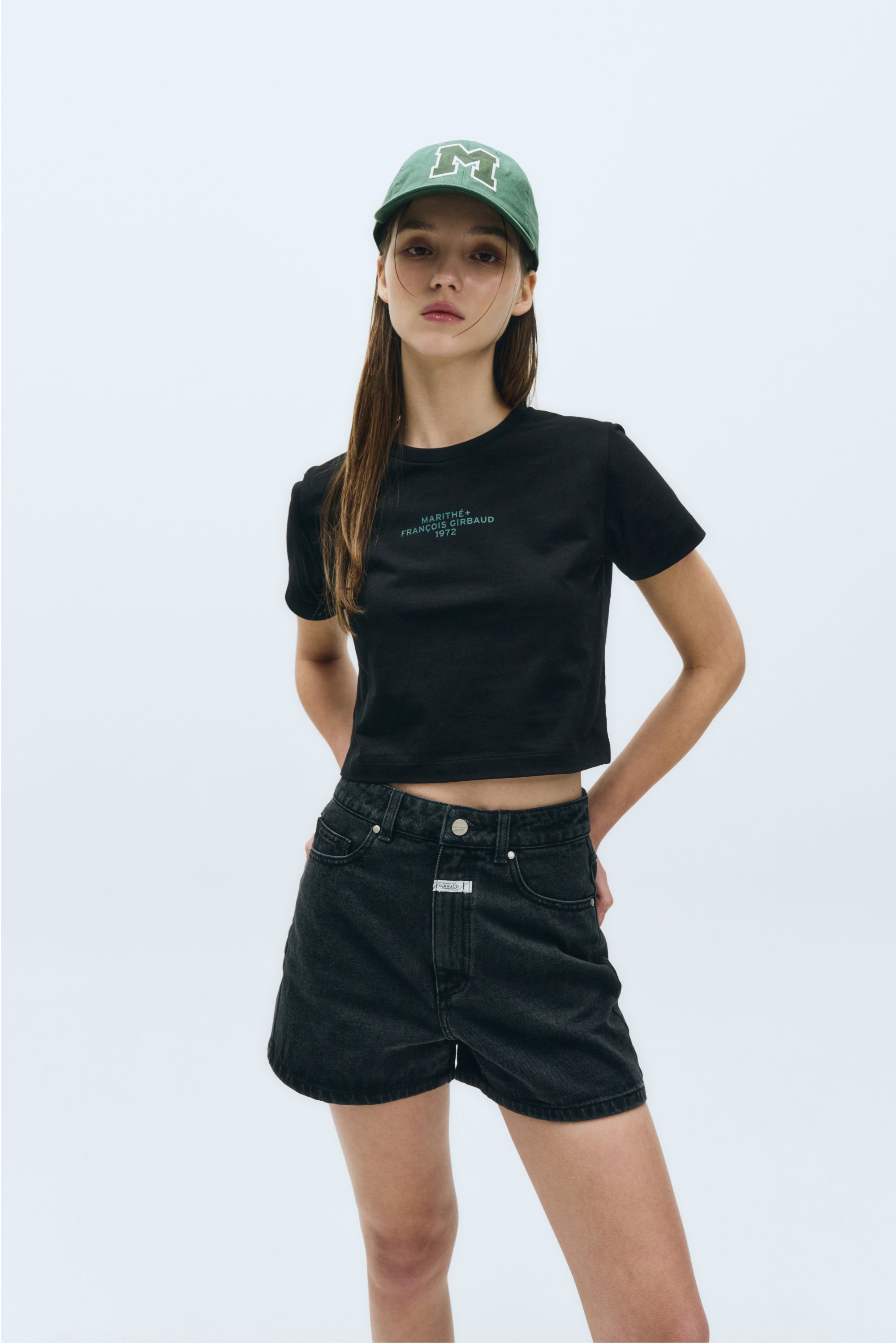 W Lettering Crop Tee Black