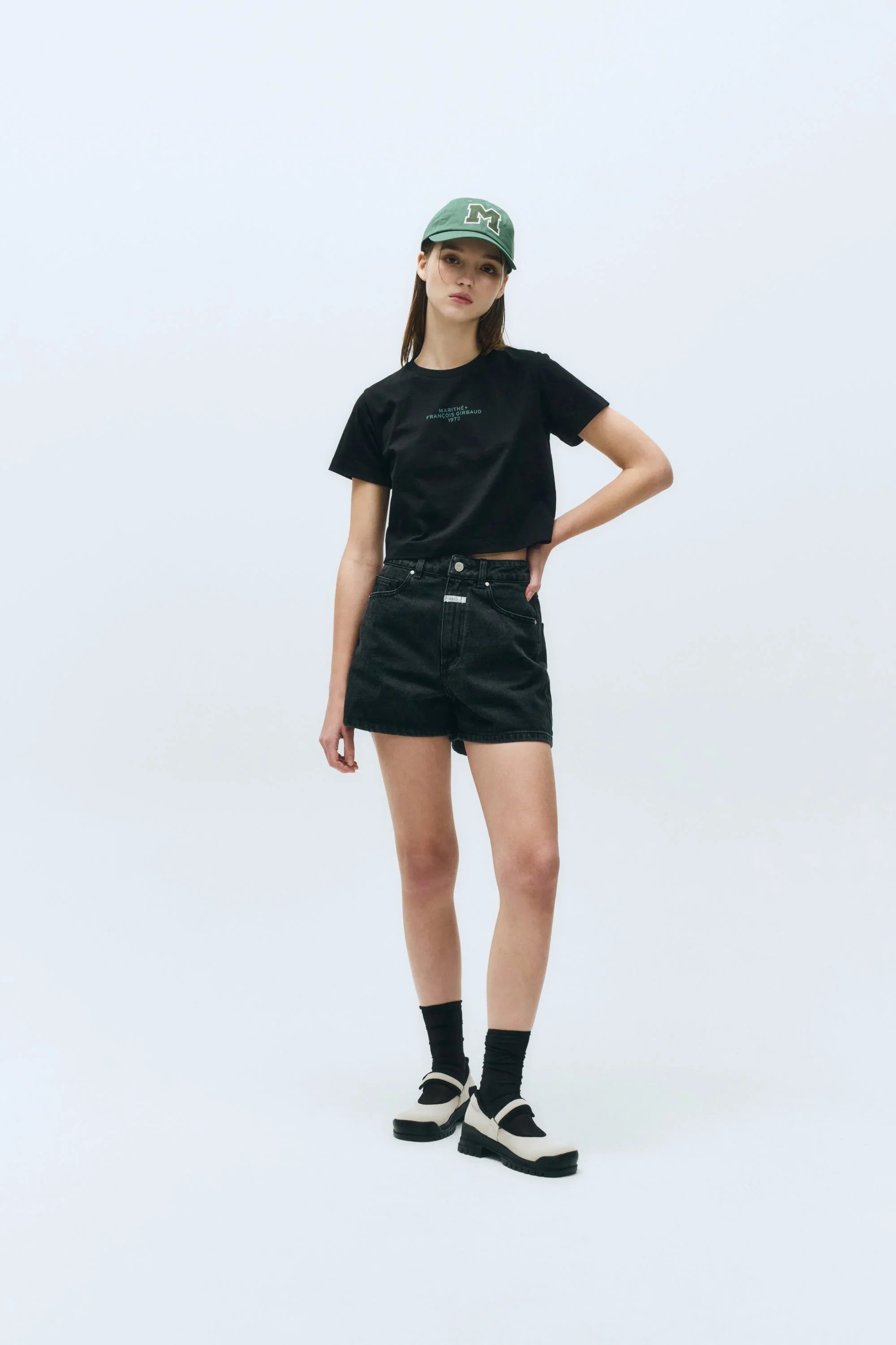 W Lettering Crop Tee Black