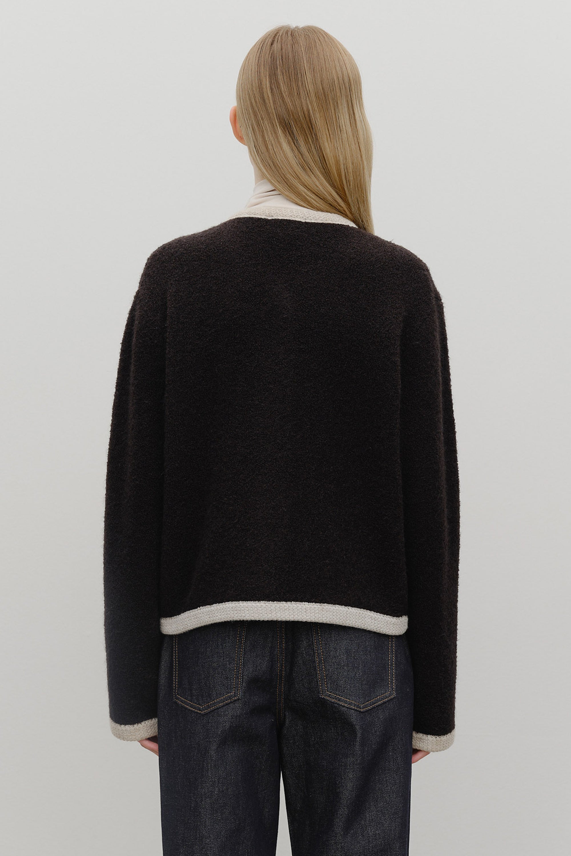 W Boucle Knit Round Neck Cardigan Black