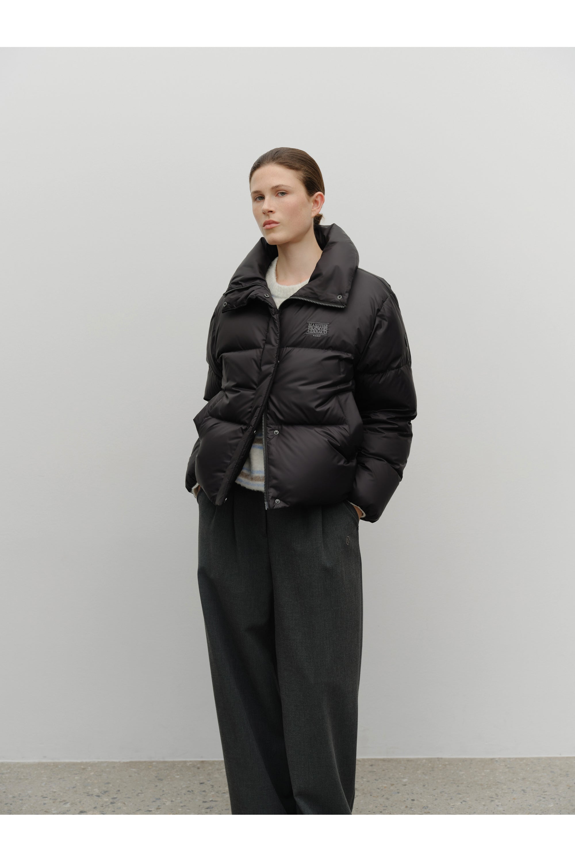 W Wide Collar Down Jacket Black