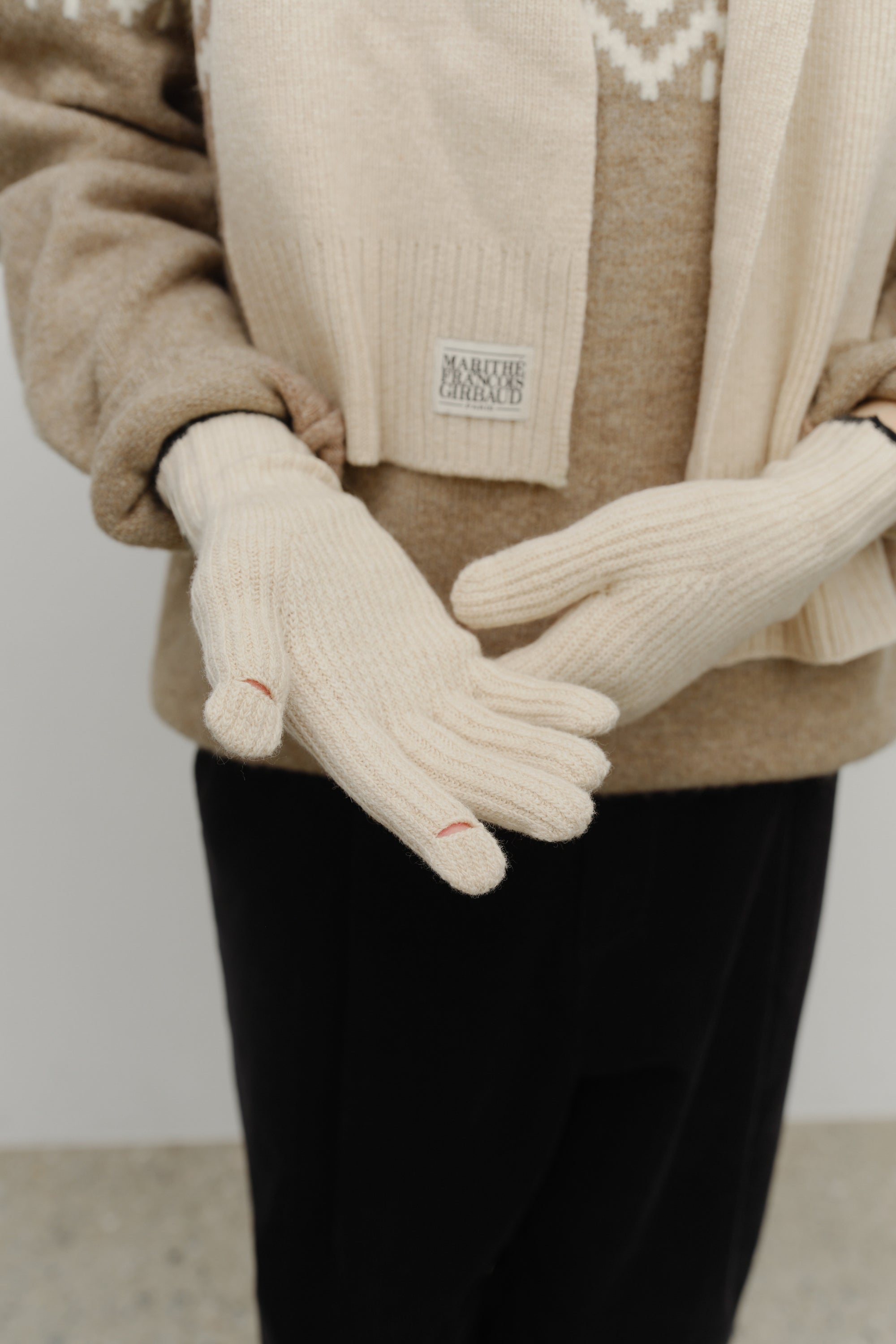Classic Logo Glove Beige