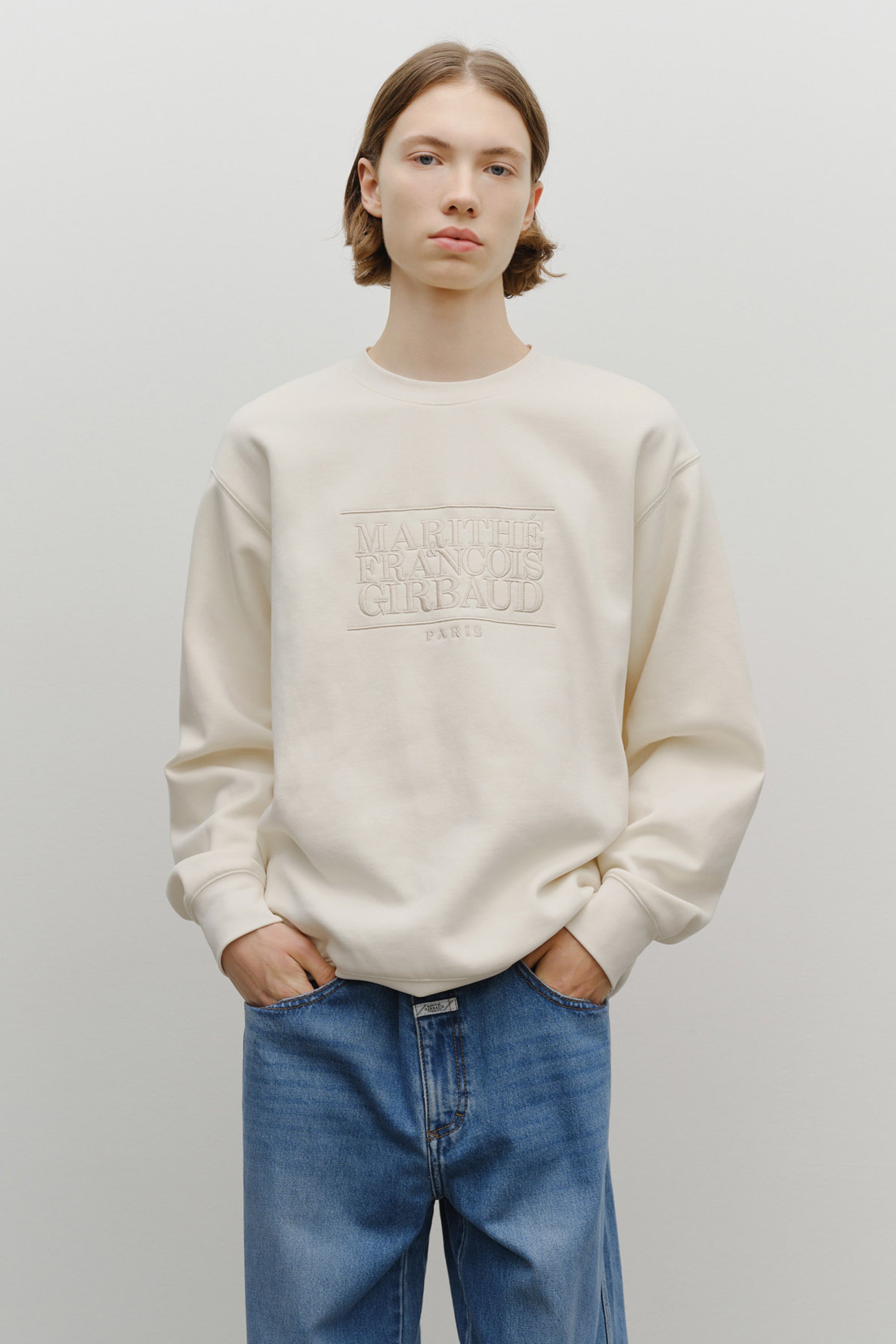 Classic Logo Embroidery Sweatshirt (Brushed) Cream