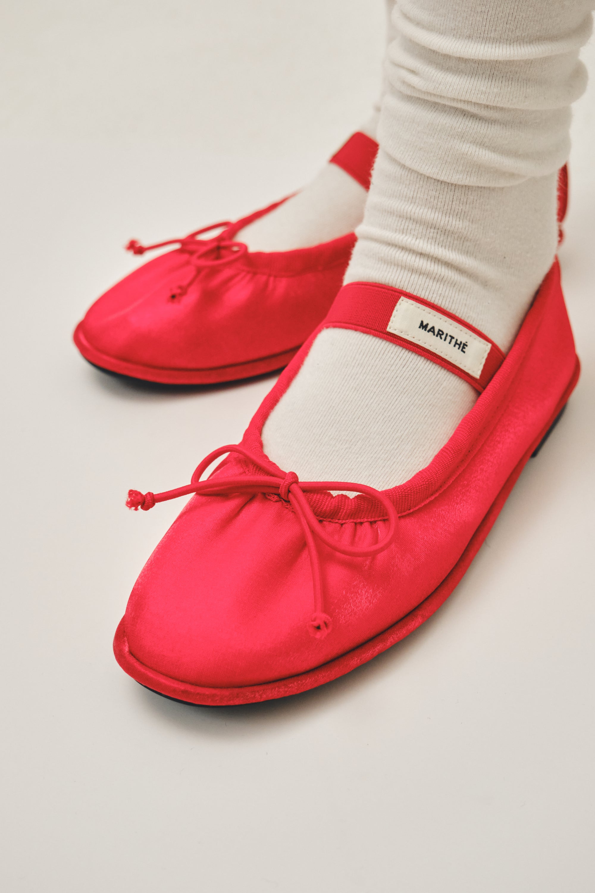 W Banding Ribbon Flat Shoes Red
