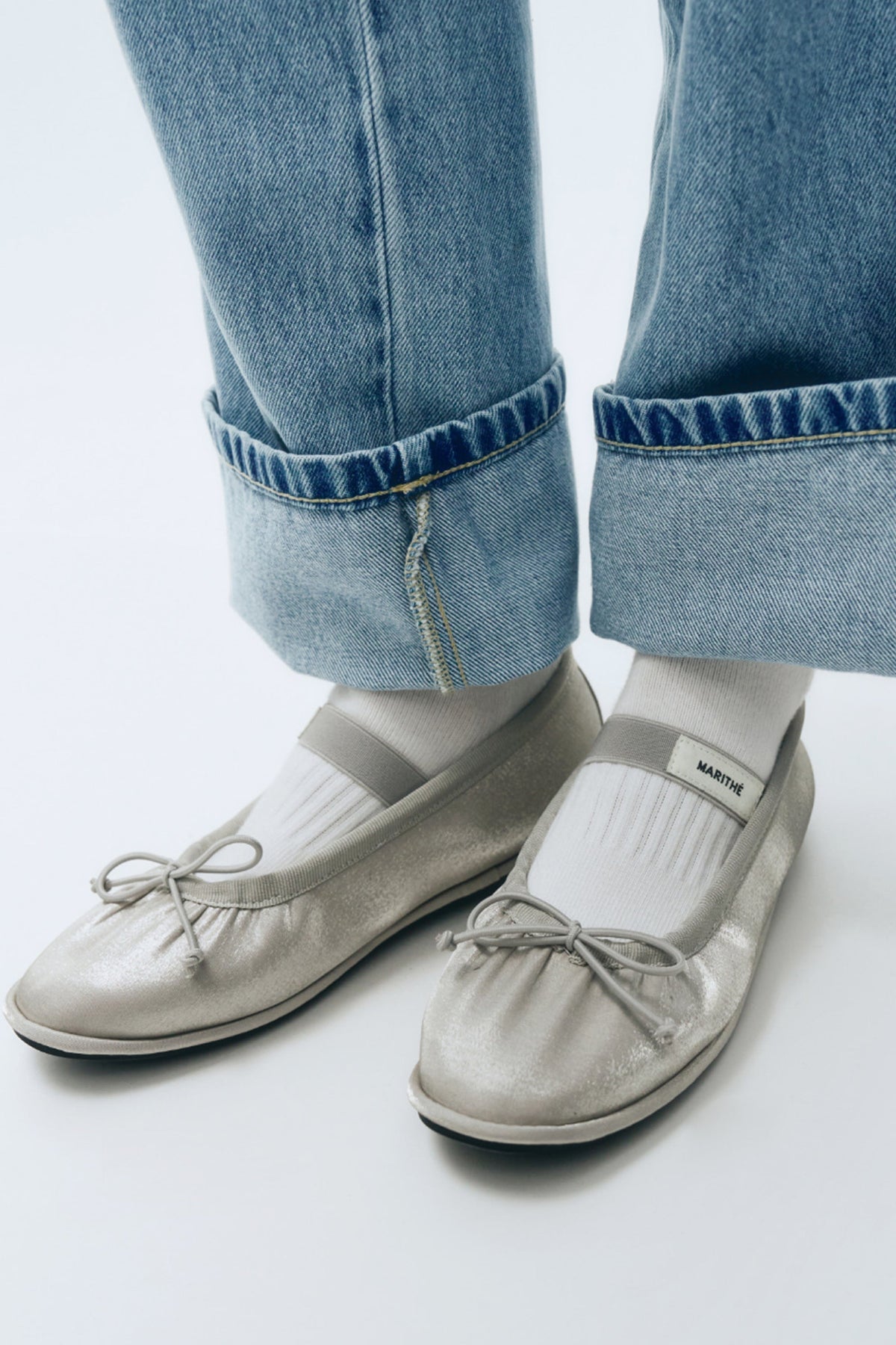 W Banding Ribbon Flat Shoes Silver